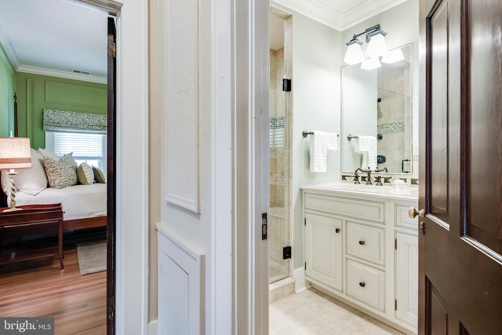 MURRAY HILL - Residential