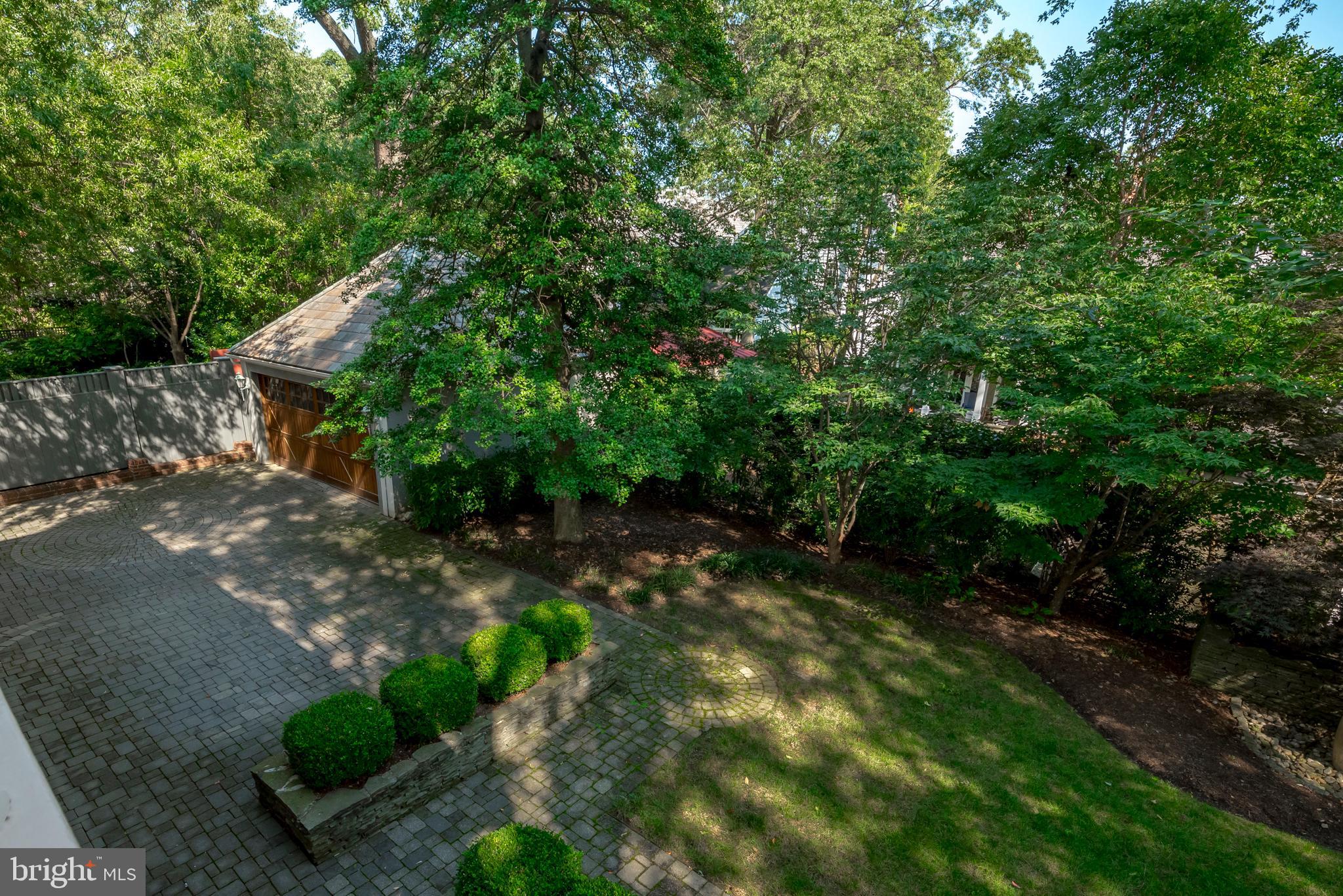 MURRAY HILL - Residential