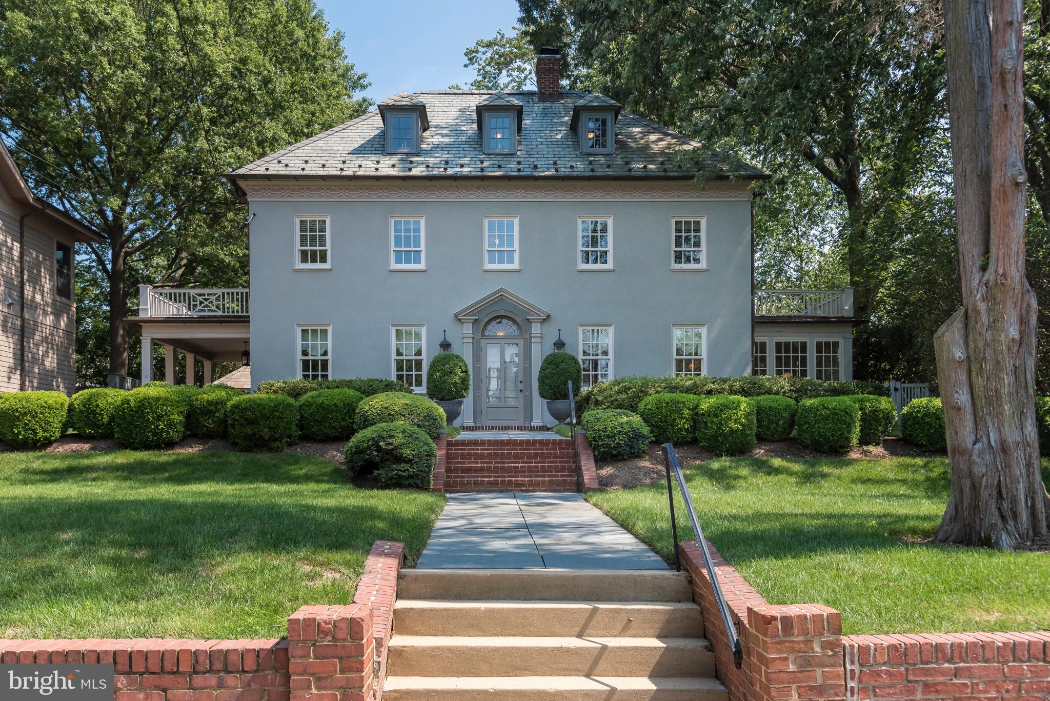 MURRAY HILL - Residential