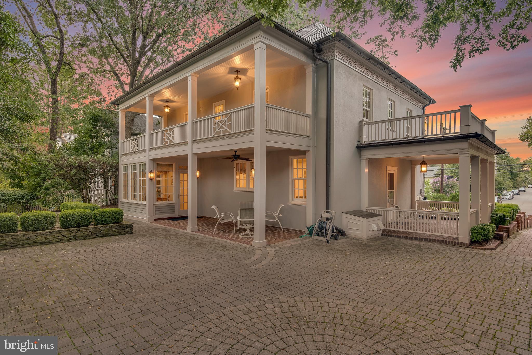 MURRAY HILL - Residential