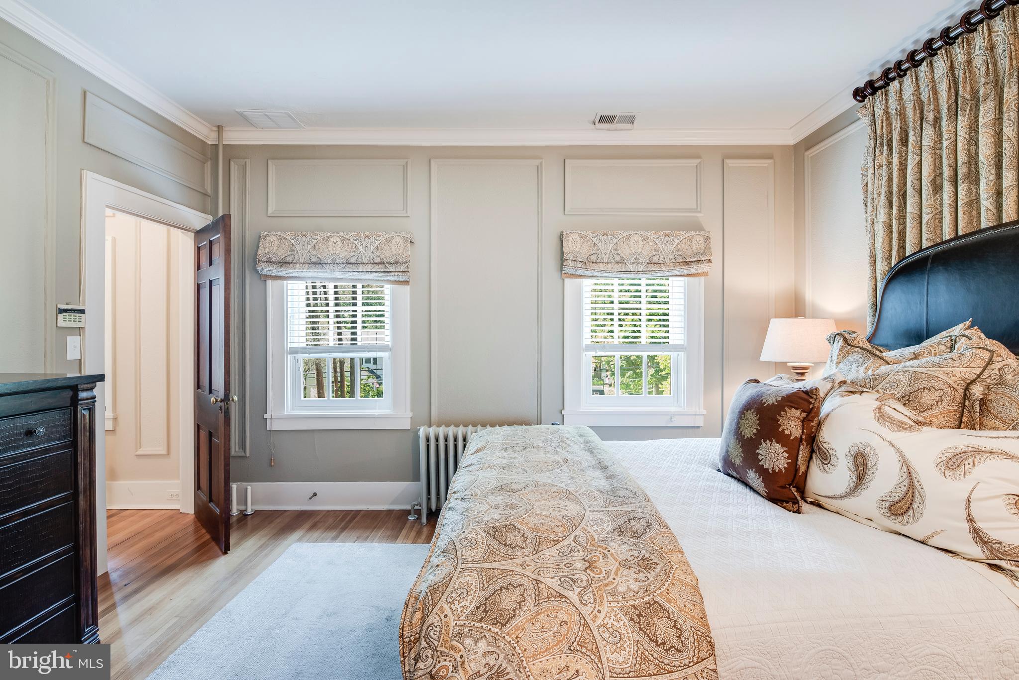 MURRAY HILL - Residential