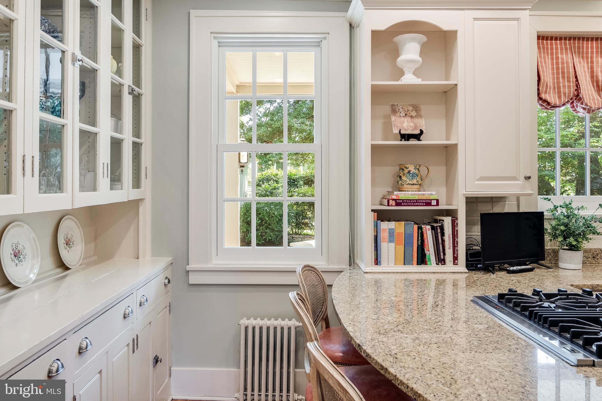 MURRAY HILL - Residential