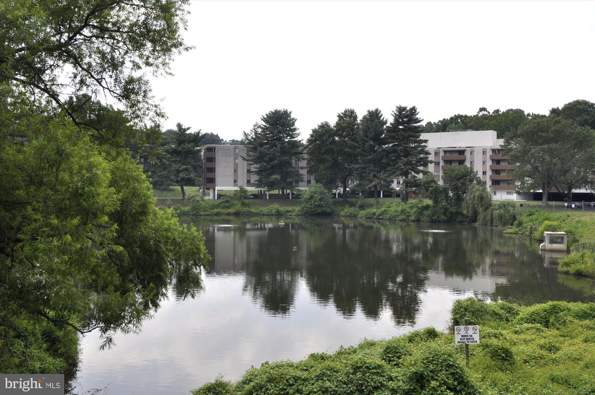 WESTLAKE TOWERS - Residential