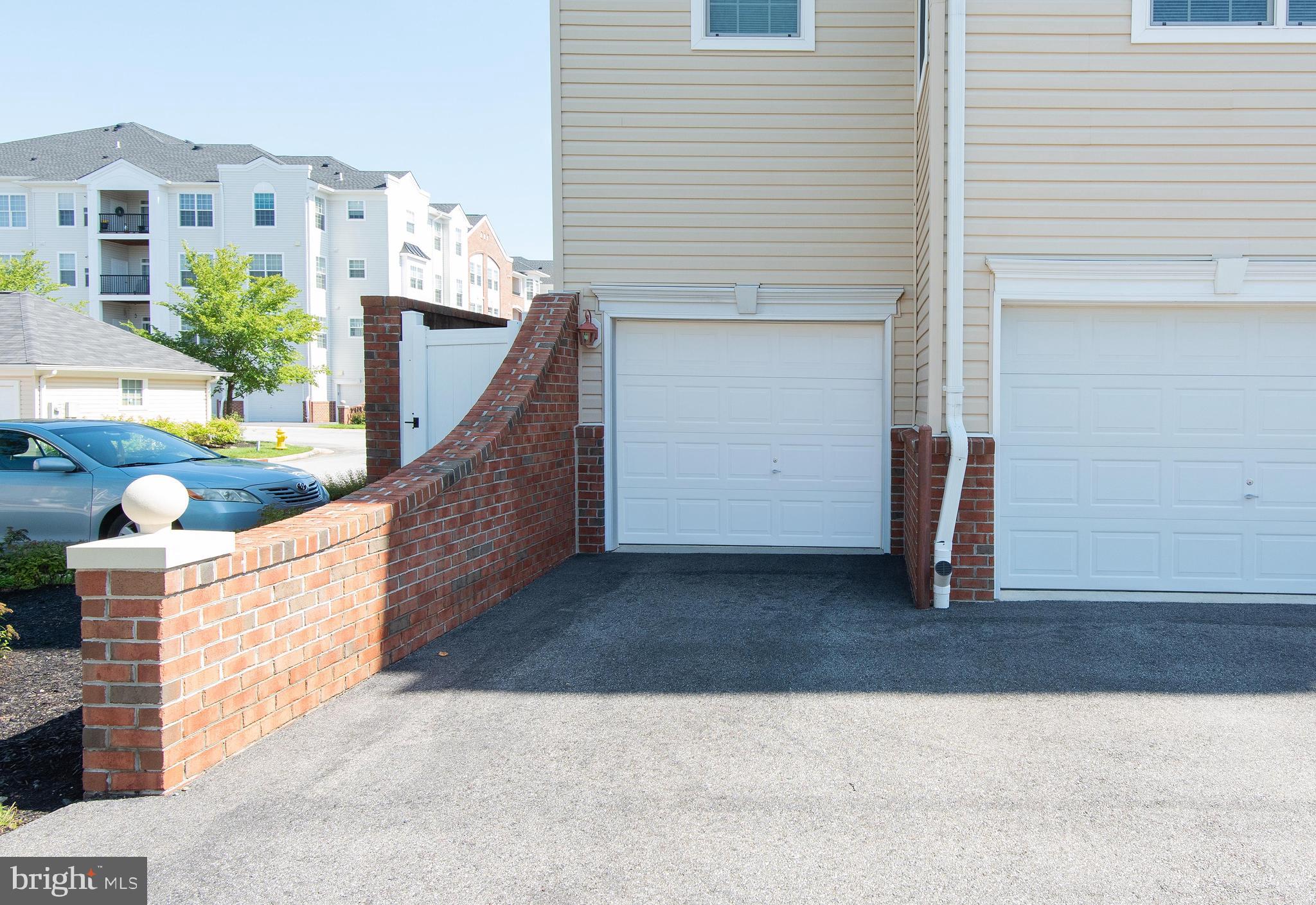 PINEY ORCHARD - Residential