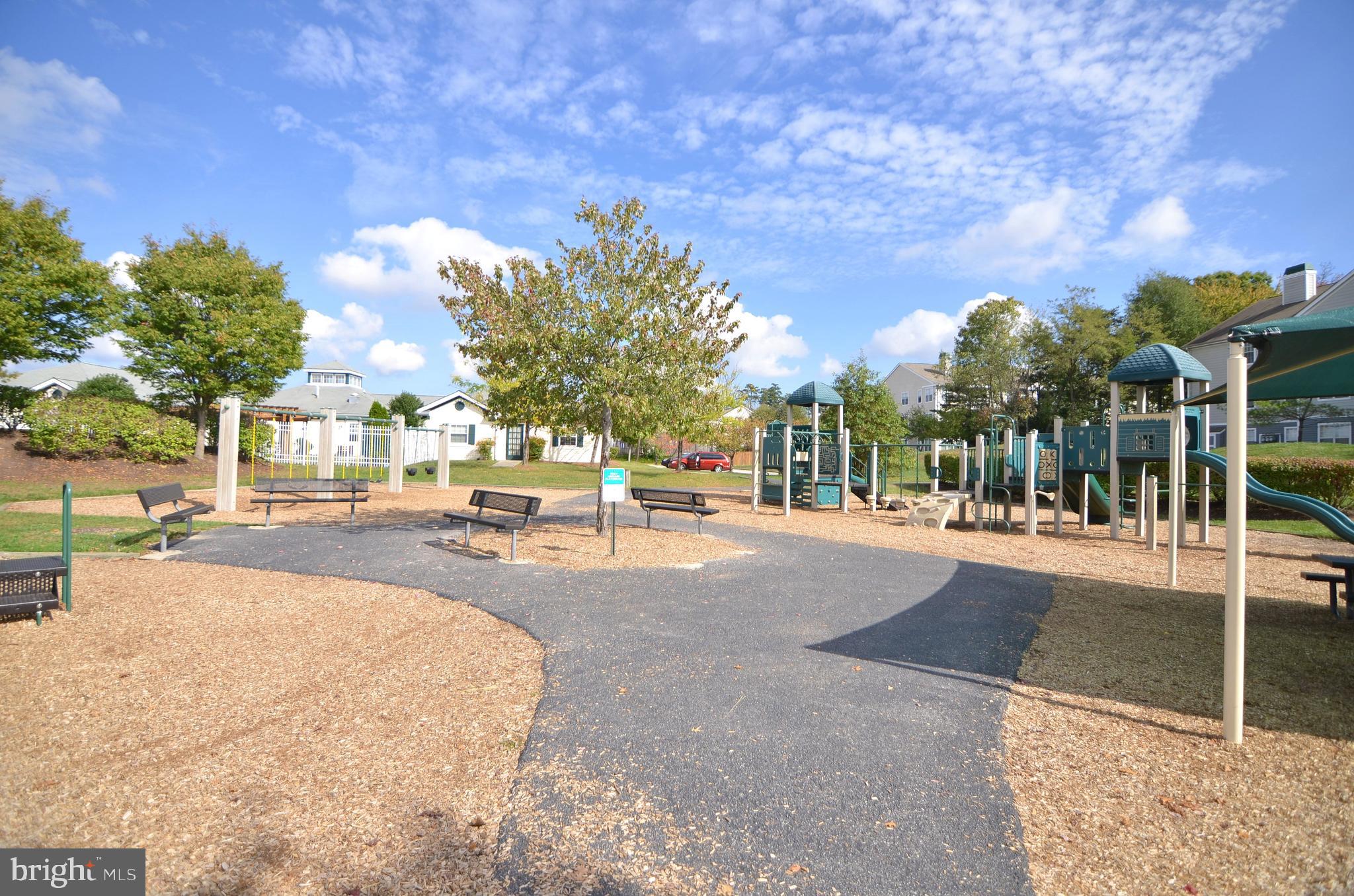 PINEY ORCHARD - Residential