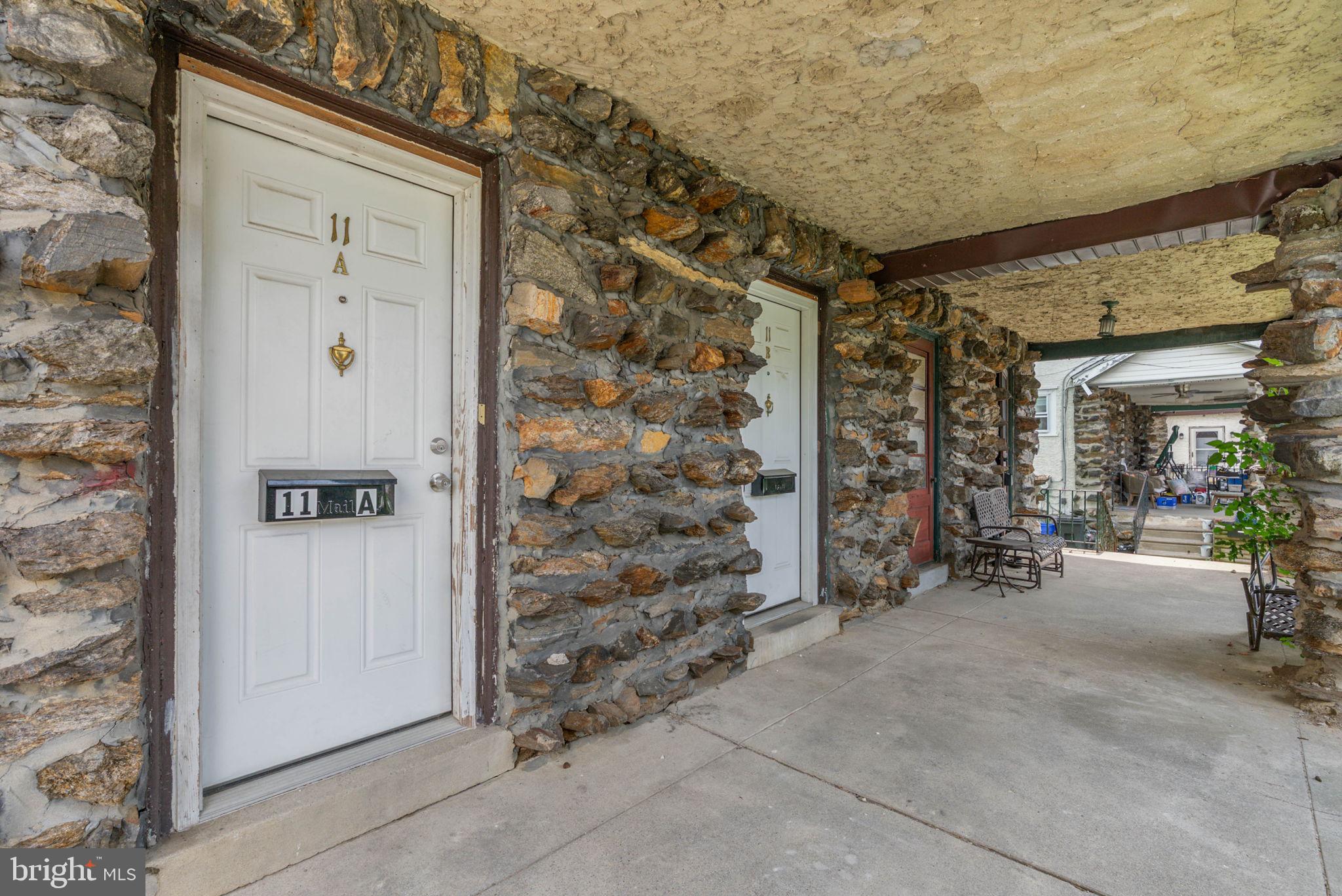 11 OAKLEY ROAD
