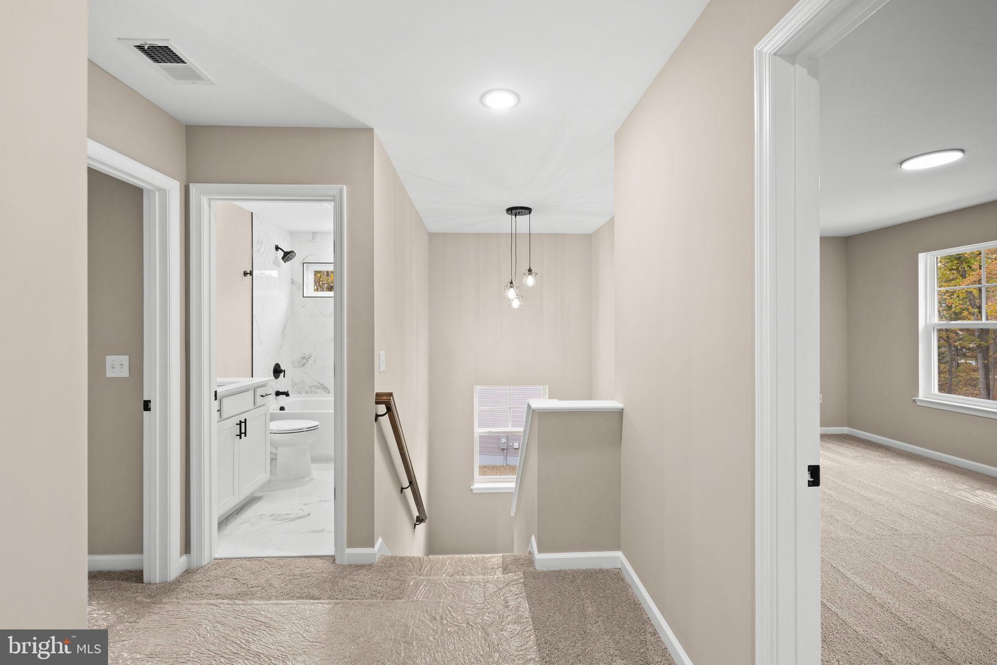 LAKE WILDERNESS - Residential