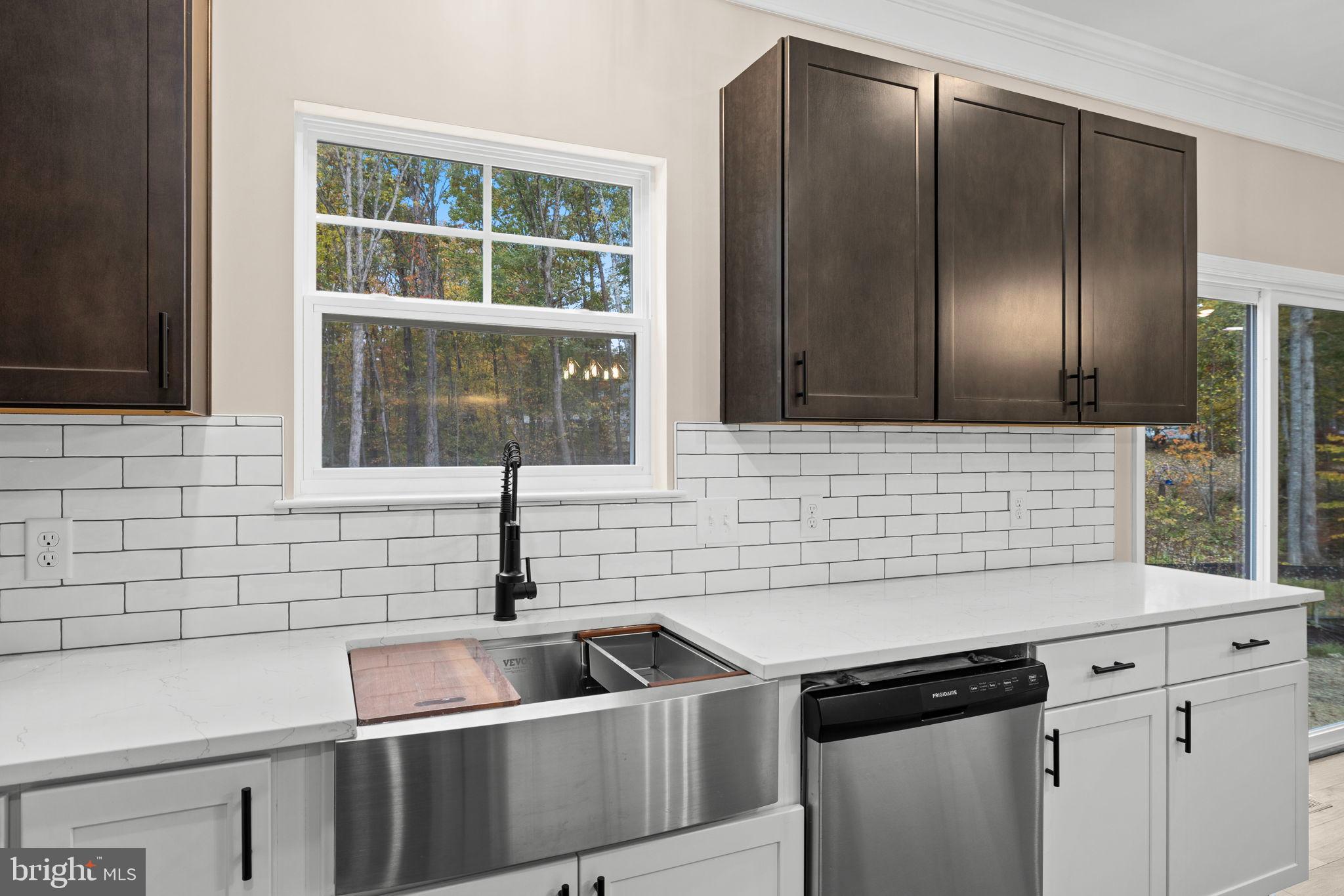 LAKE WILDERNESS - Residential