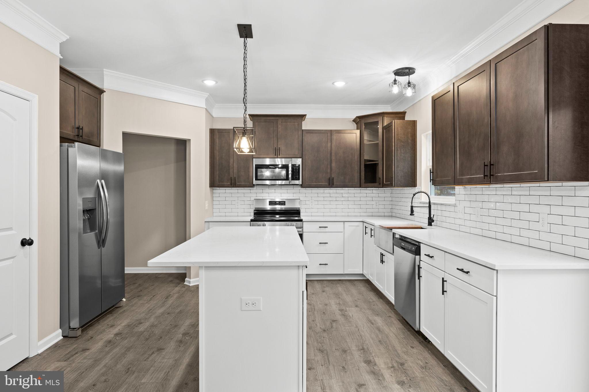 LAKE WILDERNESS - Residential