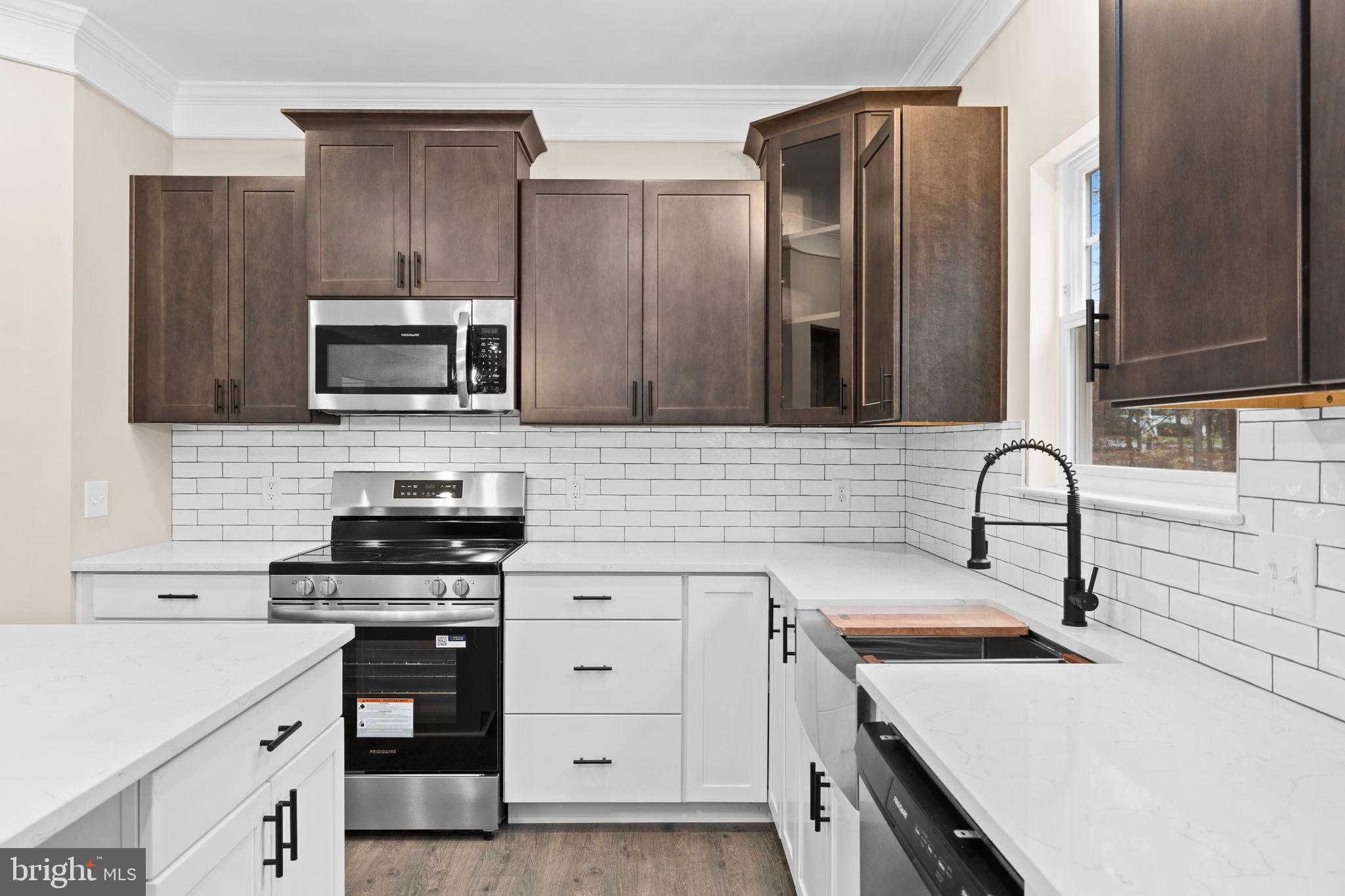 LAKE WILDERNESS - Residential