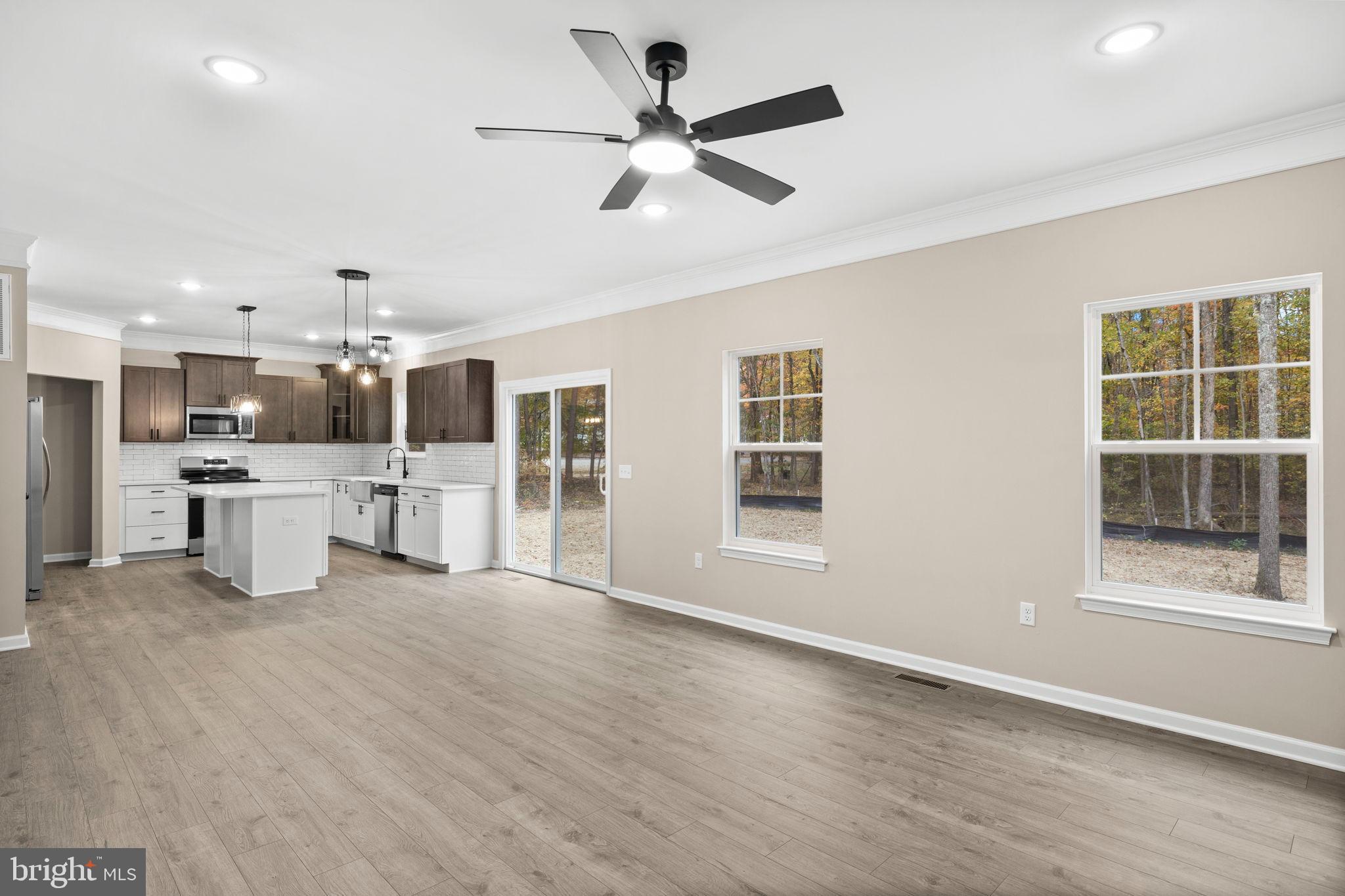 LAKE WILDERNESS - Residential