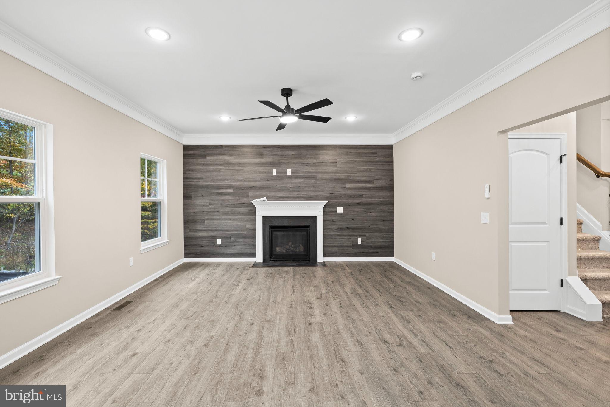 LAKE WILDERNESS - Residential