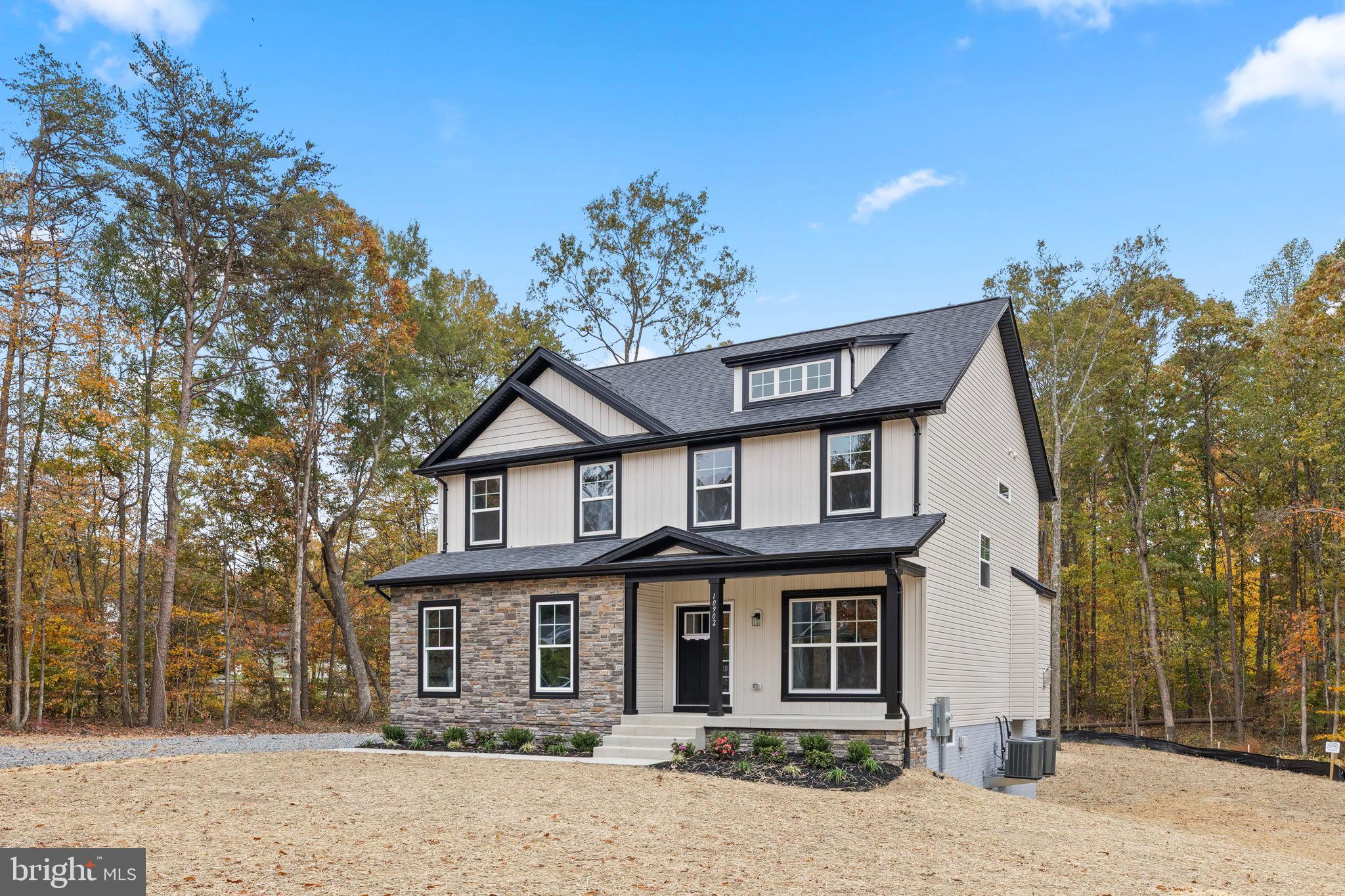 LAKE WILDERNESS - Residential