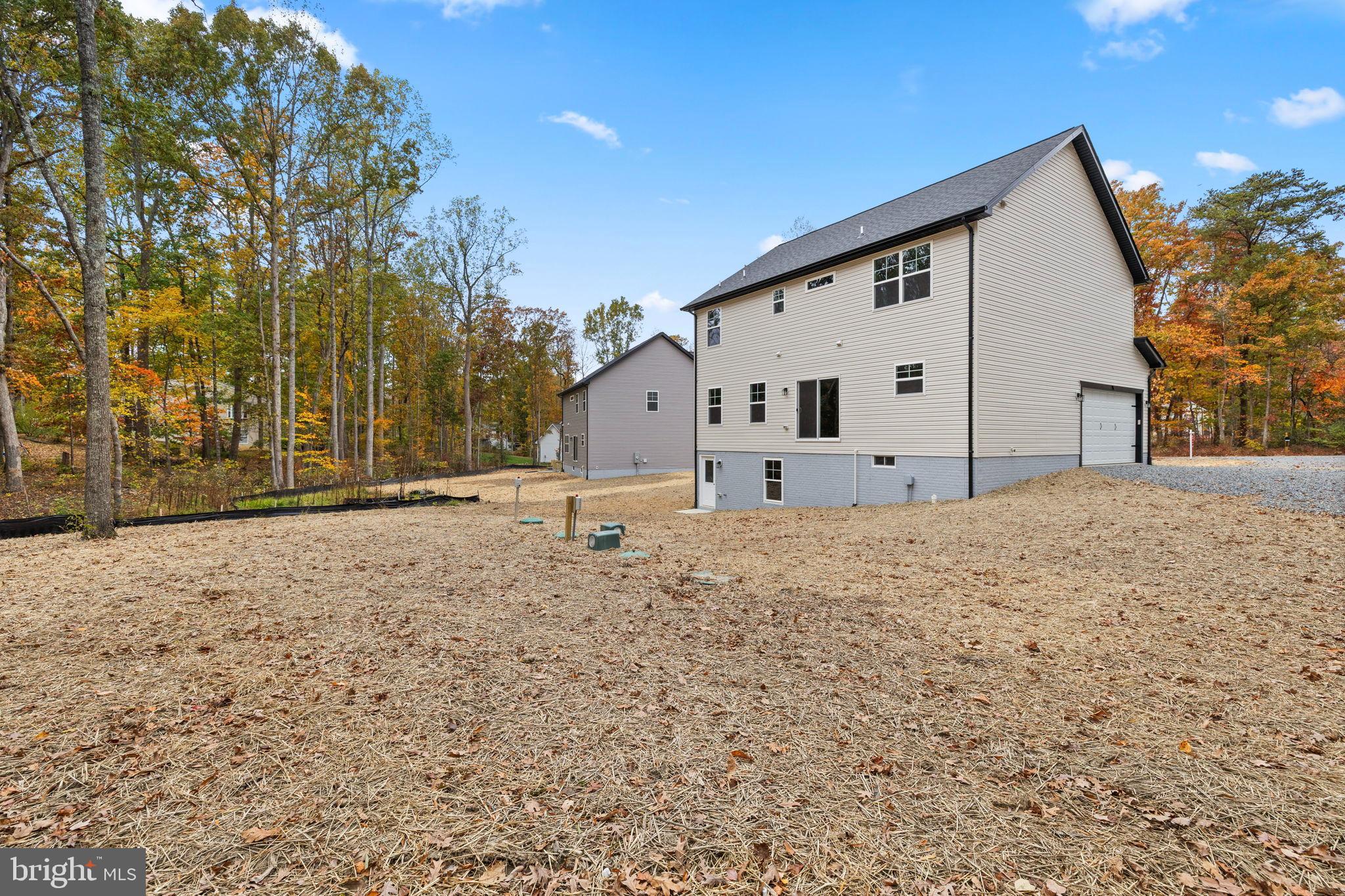 LAKE WILDERNESS - Residential