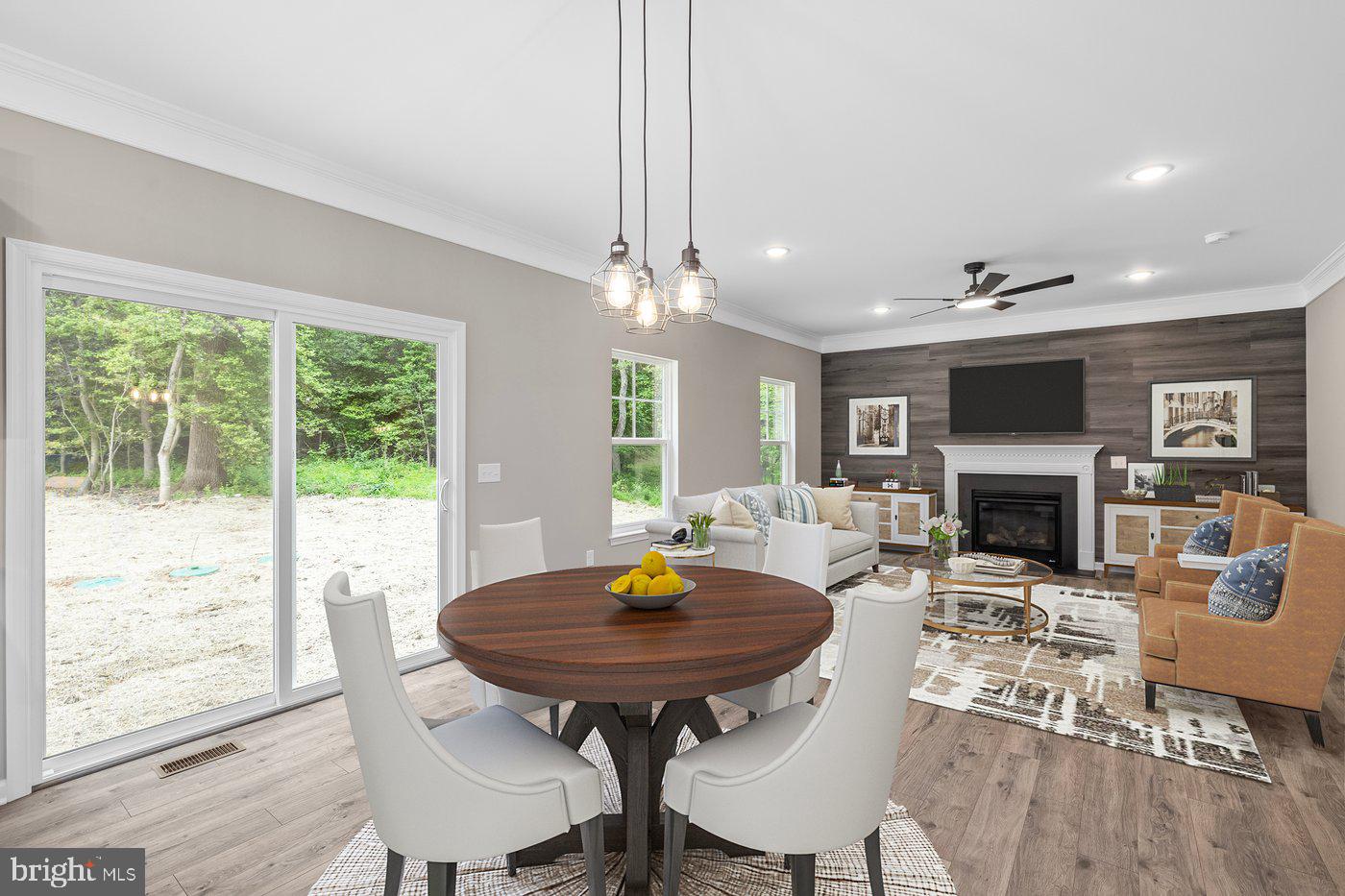 LAKE WILDERNESS - Residential