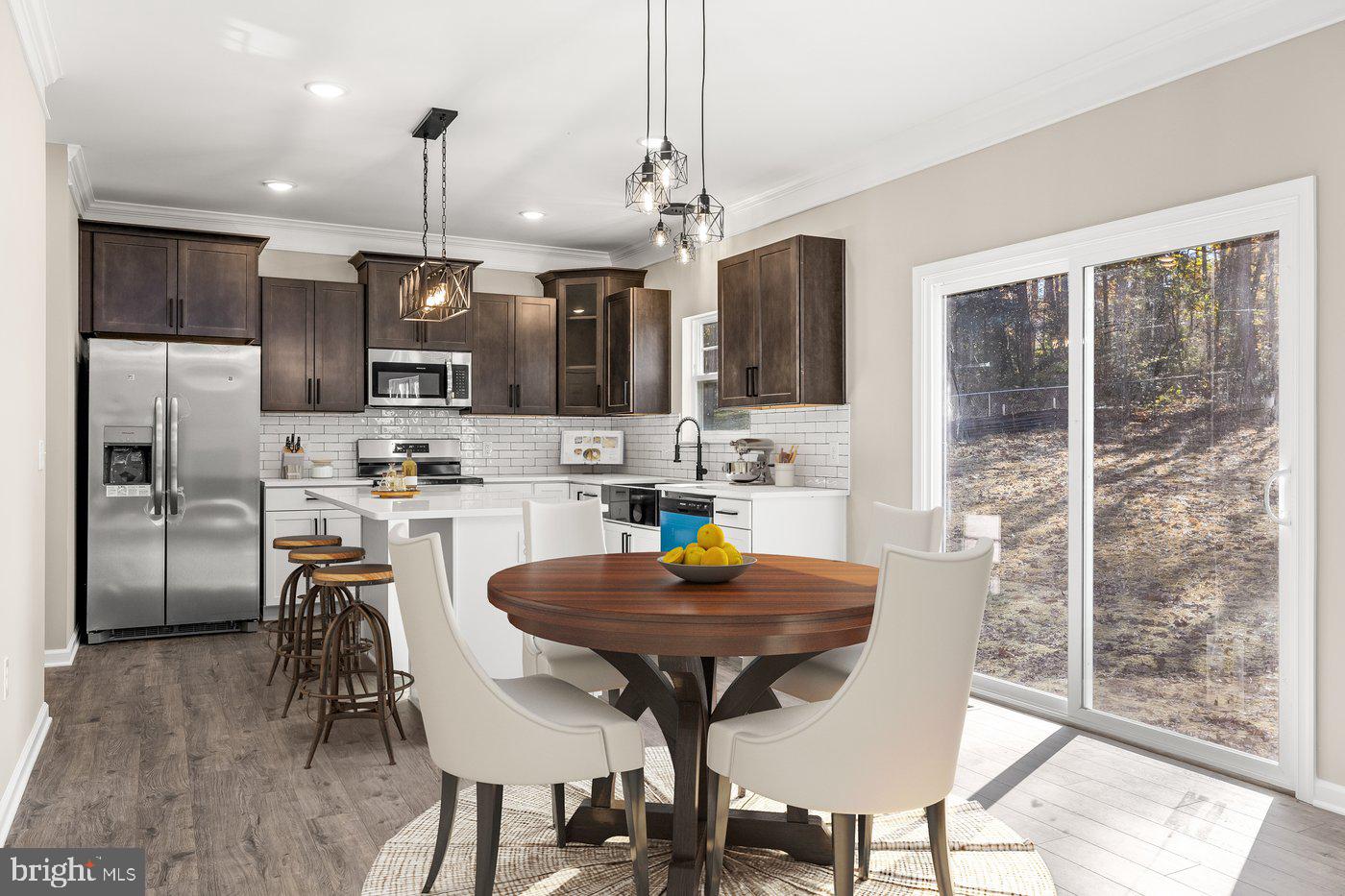 LAKE WILDERNESS - Residential