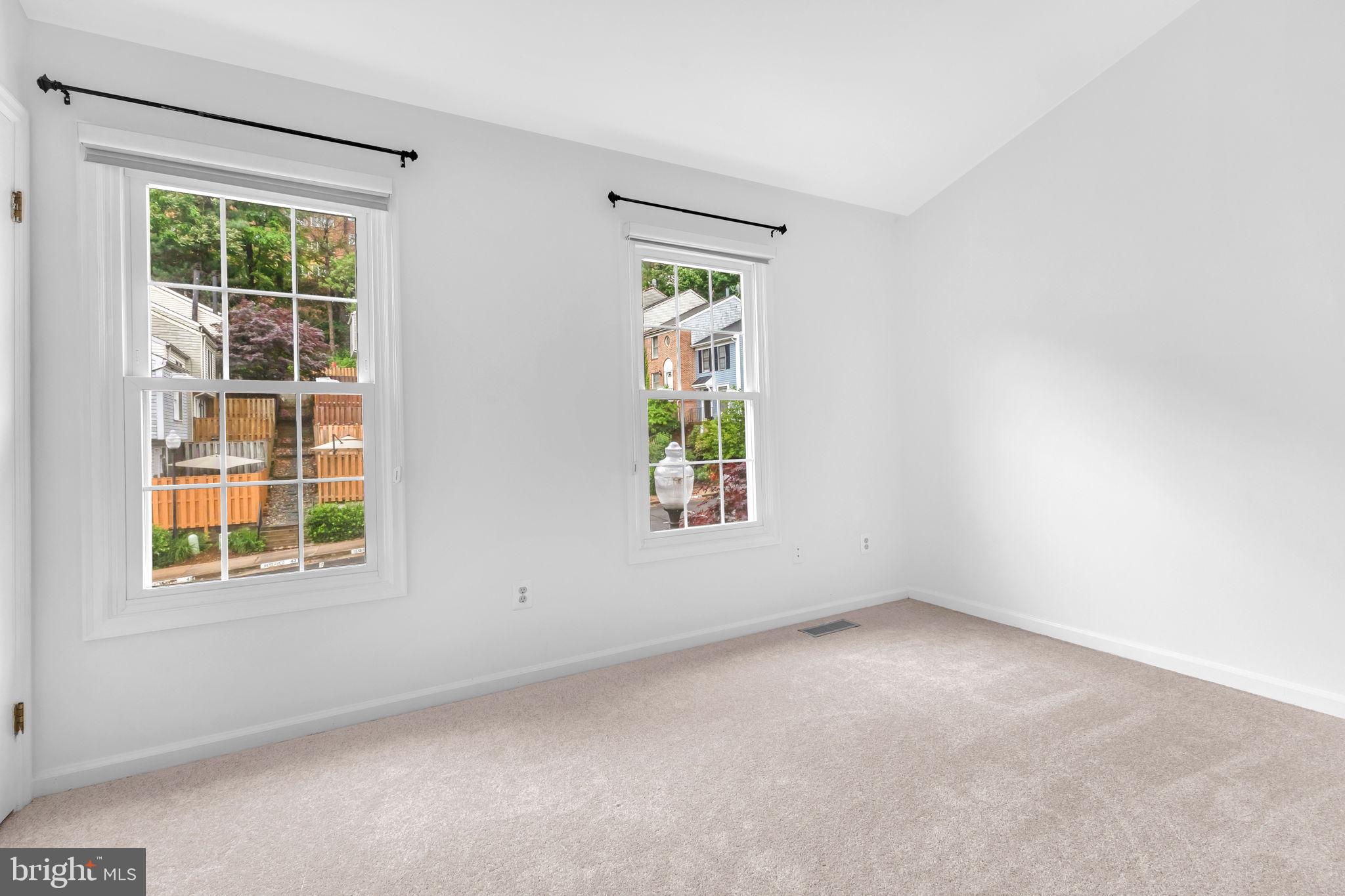 ARLINGTON RUN - Residential