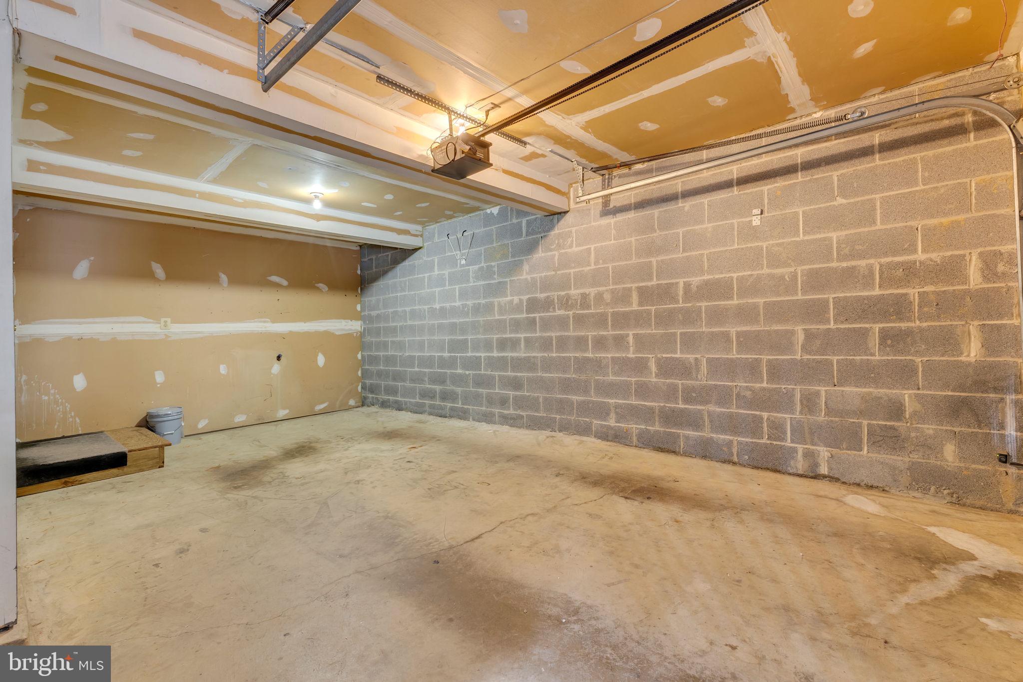 ARLINGTON RUN - Residential