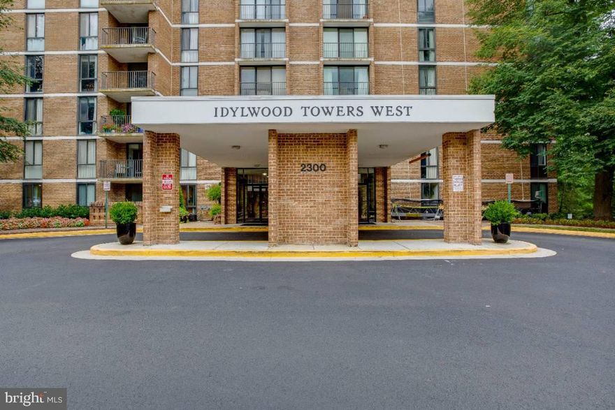 Commuters  dream location!!  Close proximity to all major interstates (I-66, I-495, I-95) and Leesburg Pike, curbside metro transport pick-up, walk to Starbucks, Wholefoods, Trader Joe s, Tysons Corner.  Forget the handyman - this condo is move-in ready with hardwood flooring throughout, newly renovated kitchen that includes new cabinets, new oven, quartz countertops, induction cooktop, upscale dishwasher, pull out drawers with interior lighting, under cabinet lighting and a new stainless-steel refrigerator; new light fixtures in living and dining room, new windows, newly coated balcony surface, granite bathroom countertops just installed, assigned extra storage in basement.  Condo fee includes all utilities, 24/7 Security, Fitness Center, Pool, Tennis Courts, Rec Room and Library.  Stackable washer and dryer convey.