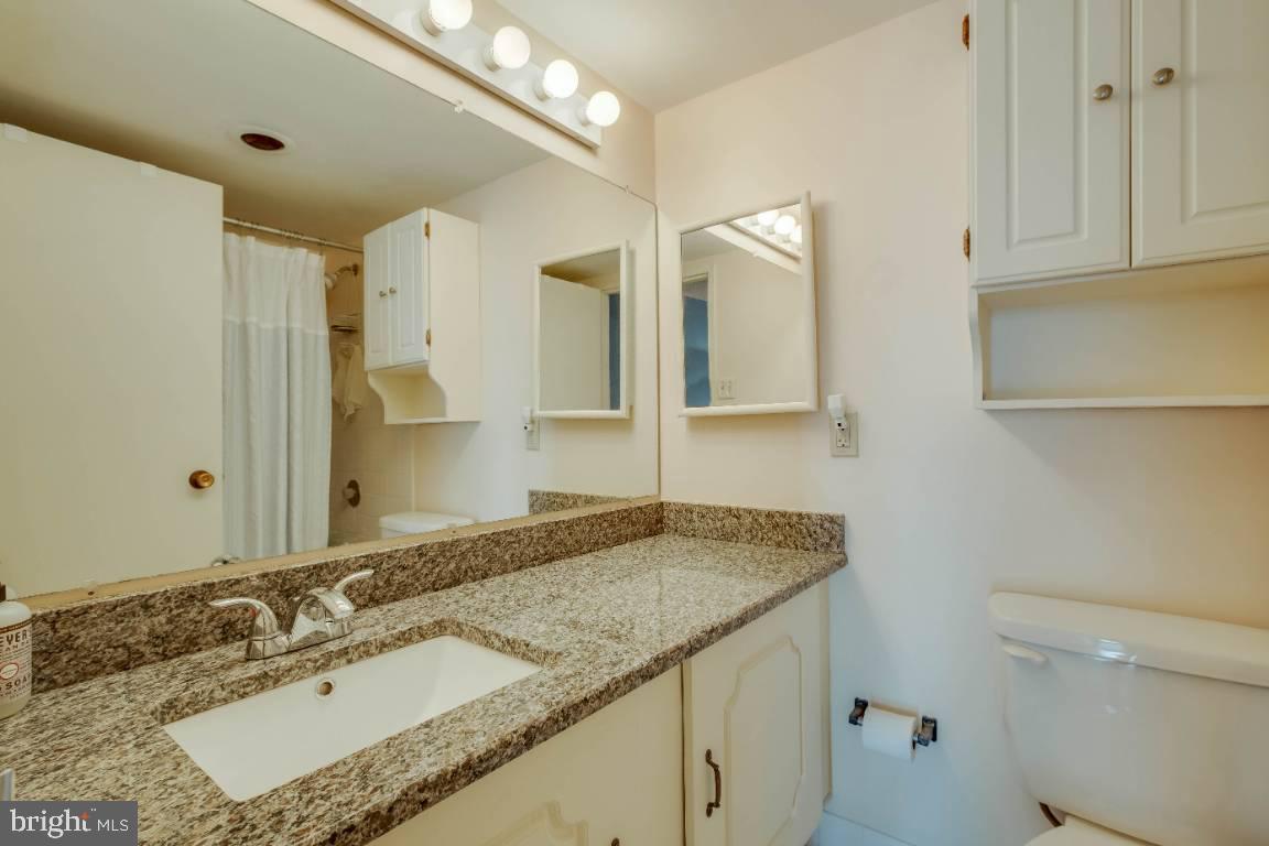 IDYLWOOD TOWERS - Residential