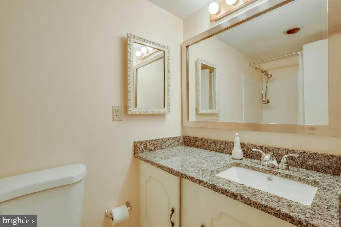 IDYLWOOD TOWERS - Residential