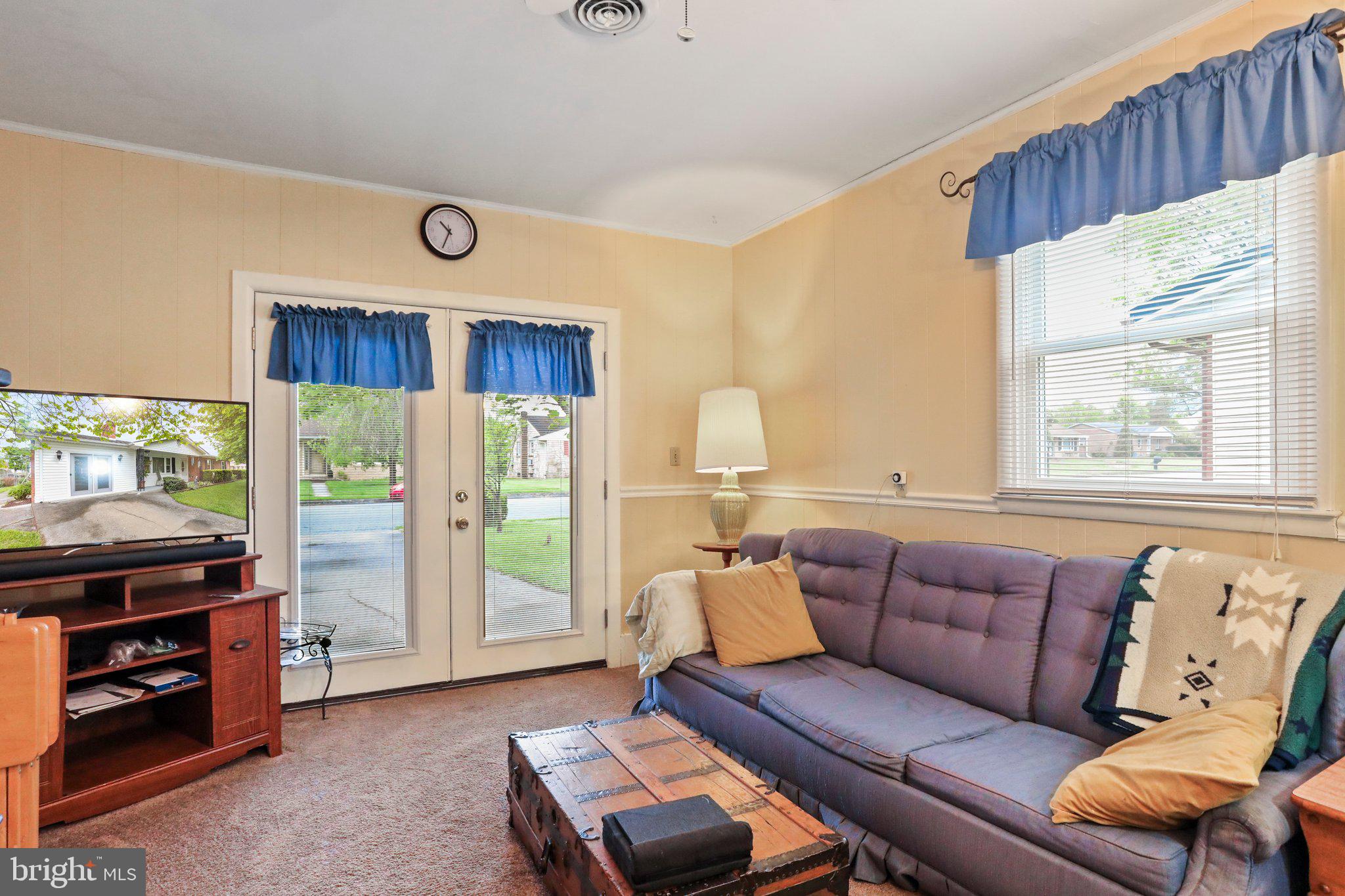 SKY-LIN PARK - Residential