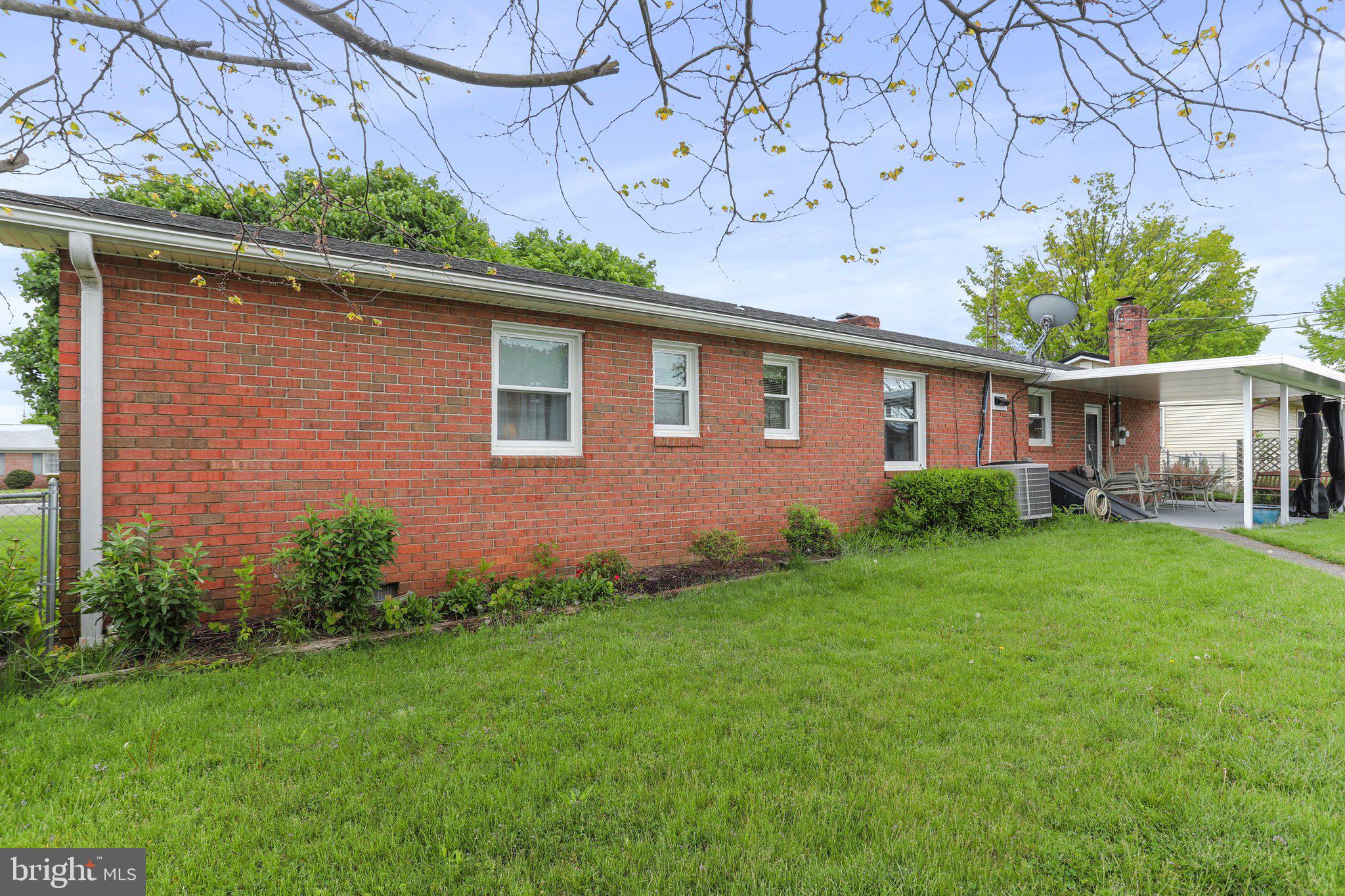 SKY-LIN PARK - Residential