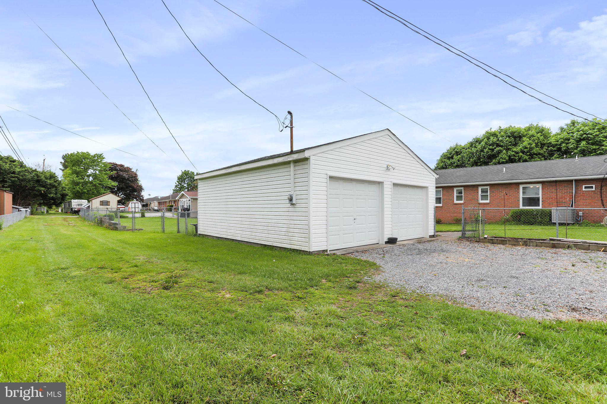SKY-LIN PARK - Residential