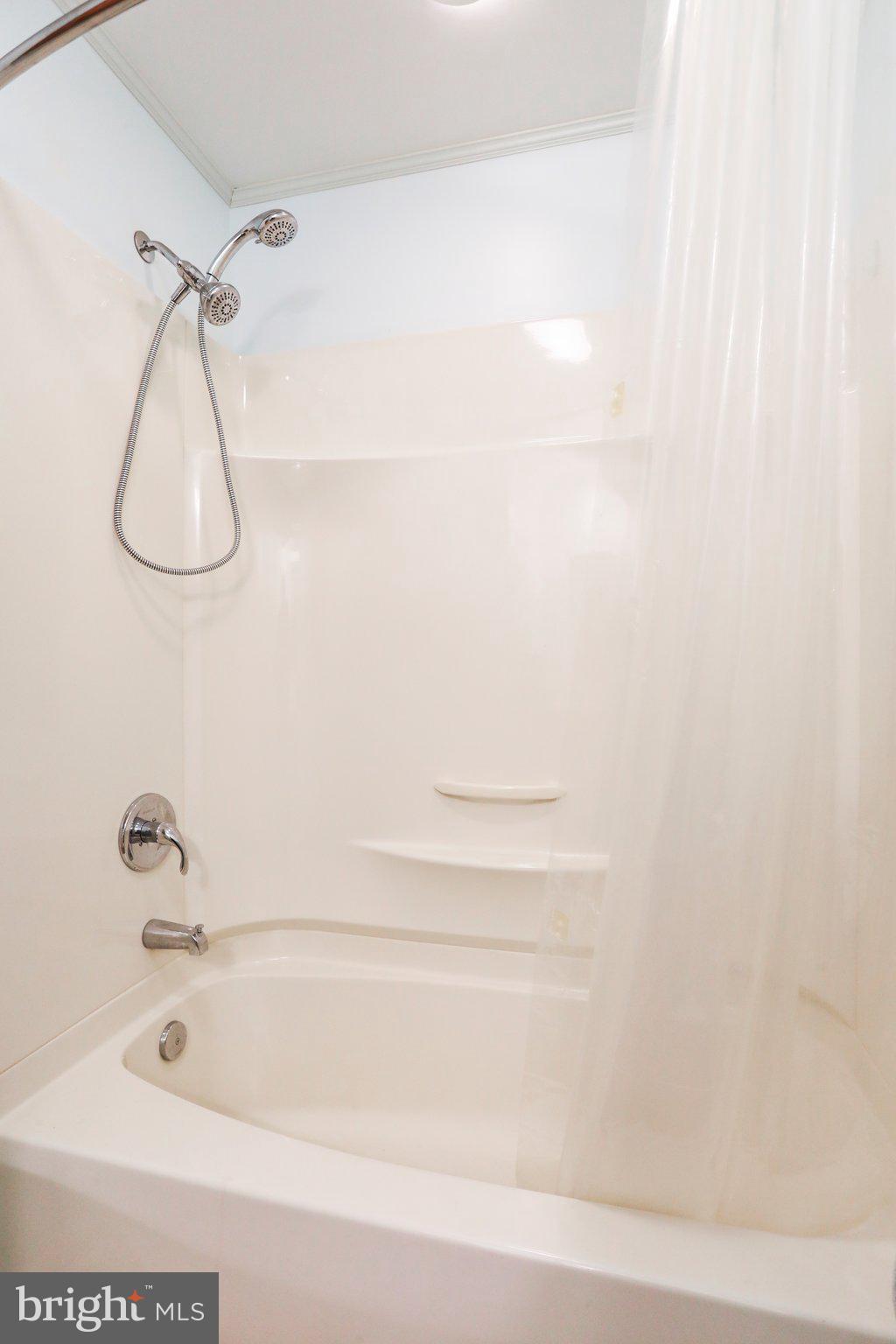 SKY-LIN PARK - Residential