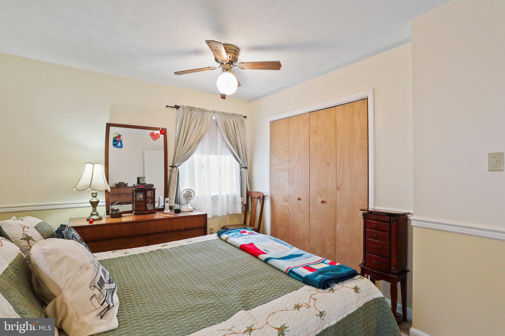 SKY-LIN PARK - Residential