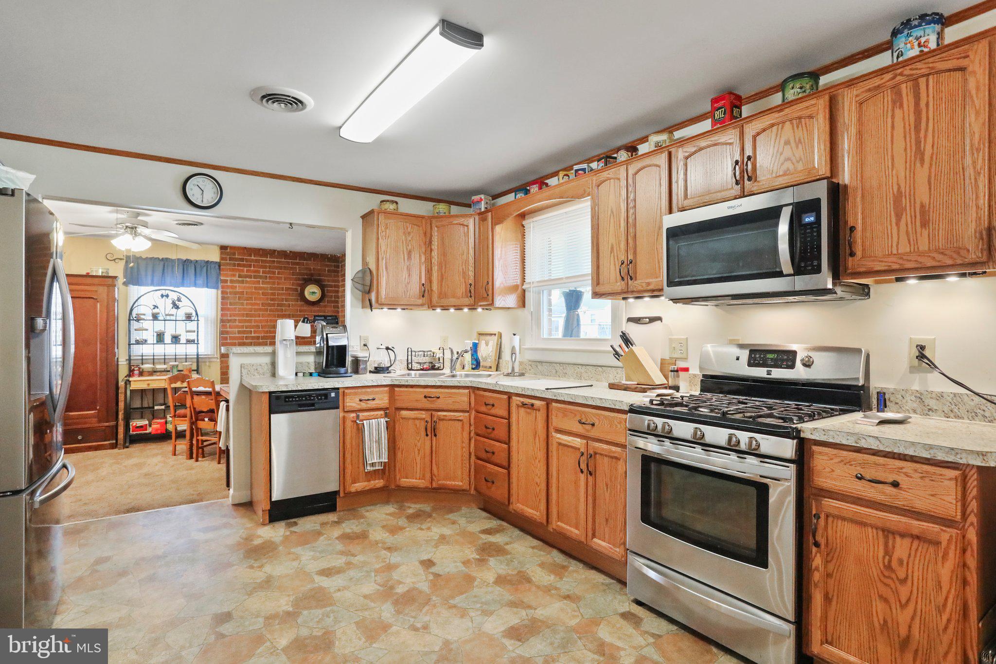 SKY-LIN PARK - Residential