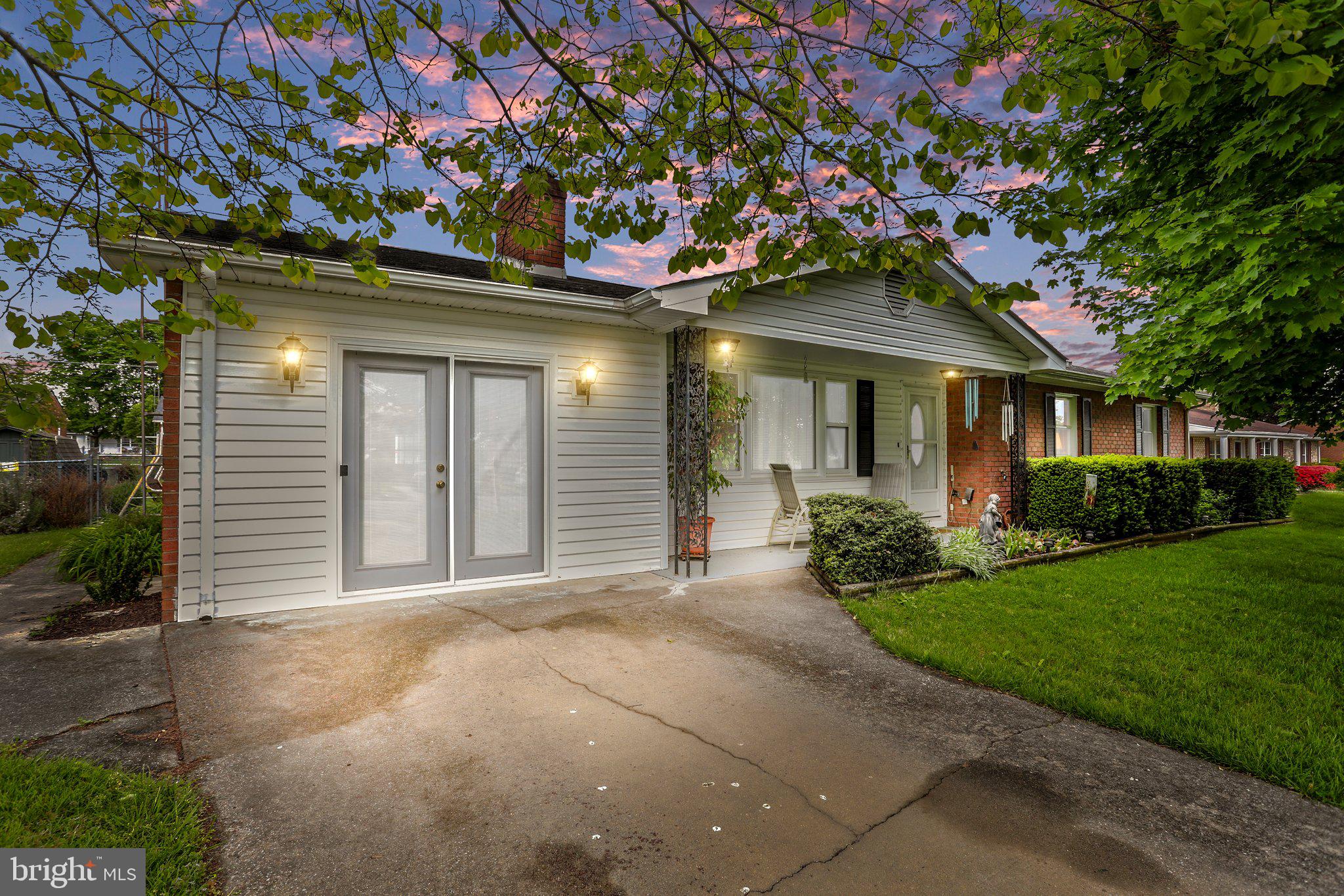 SKY-LIN PARK - Residential