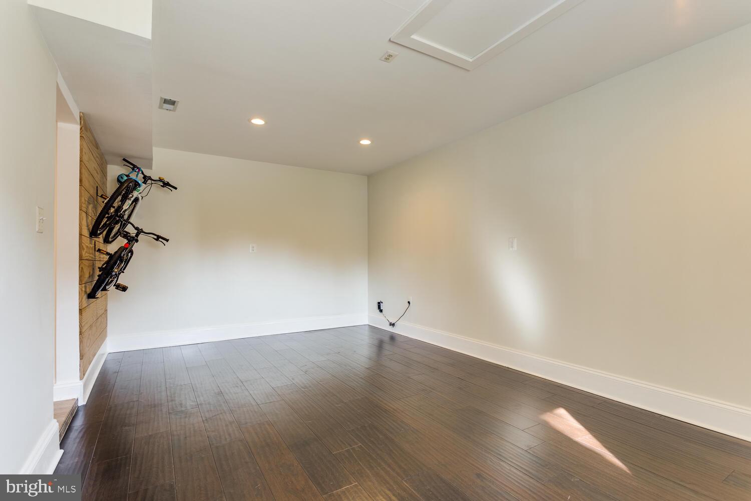 CEDARBROOK - Residential