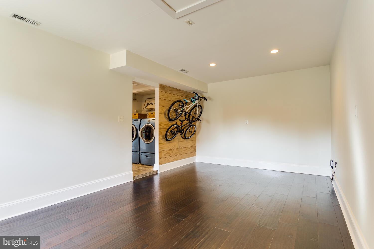 CEDARBROOK - Residential