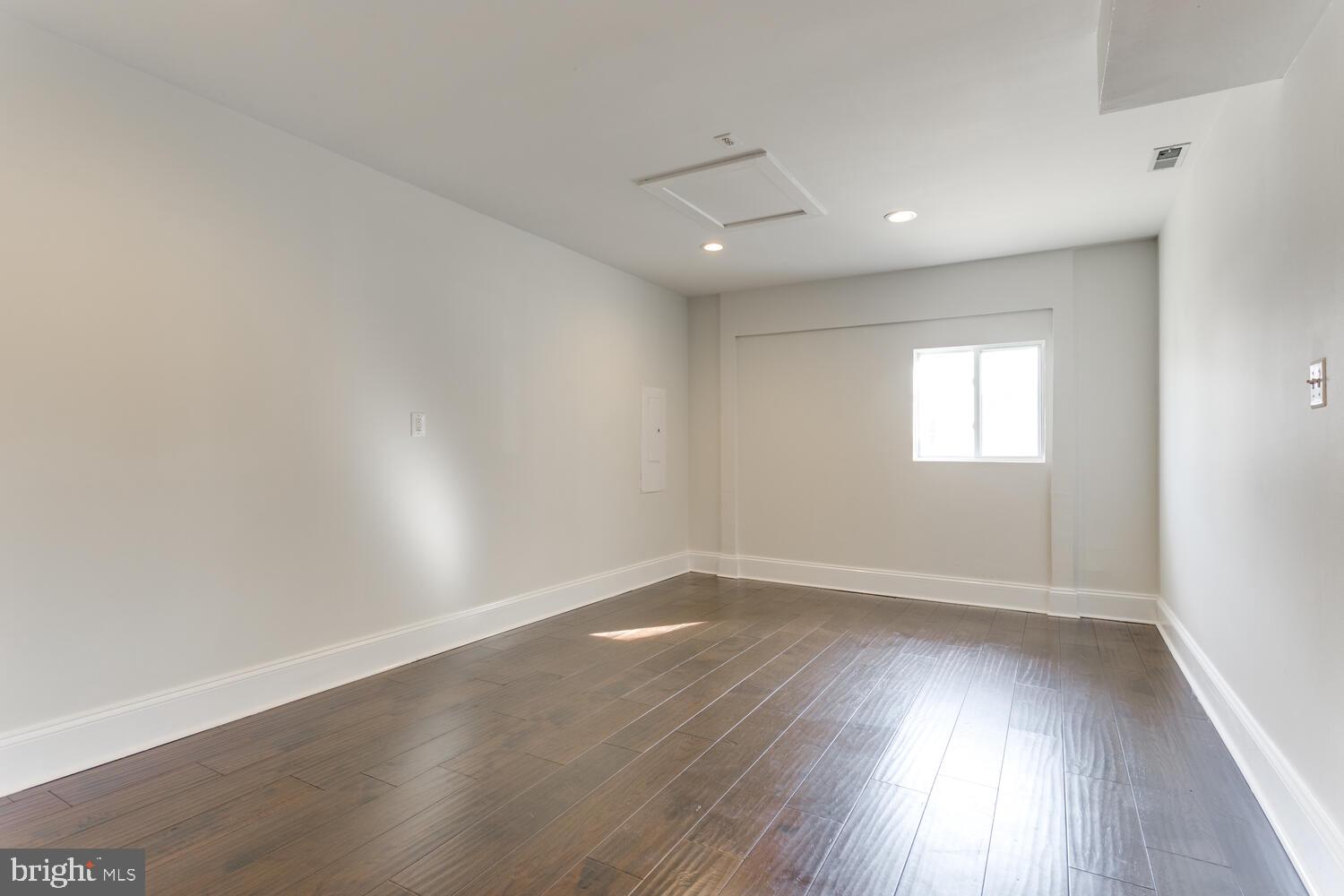 CEDARBROOK - Residential