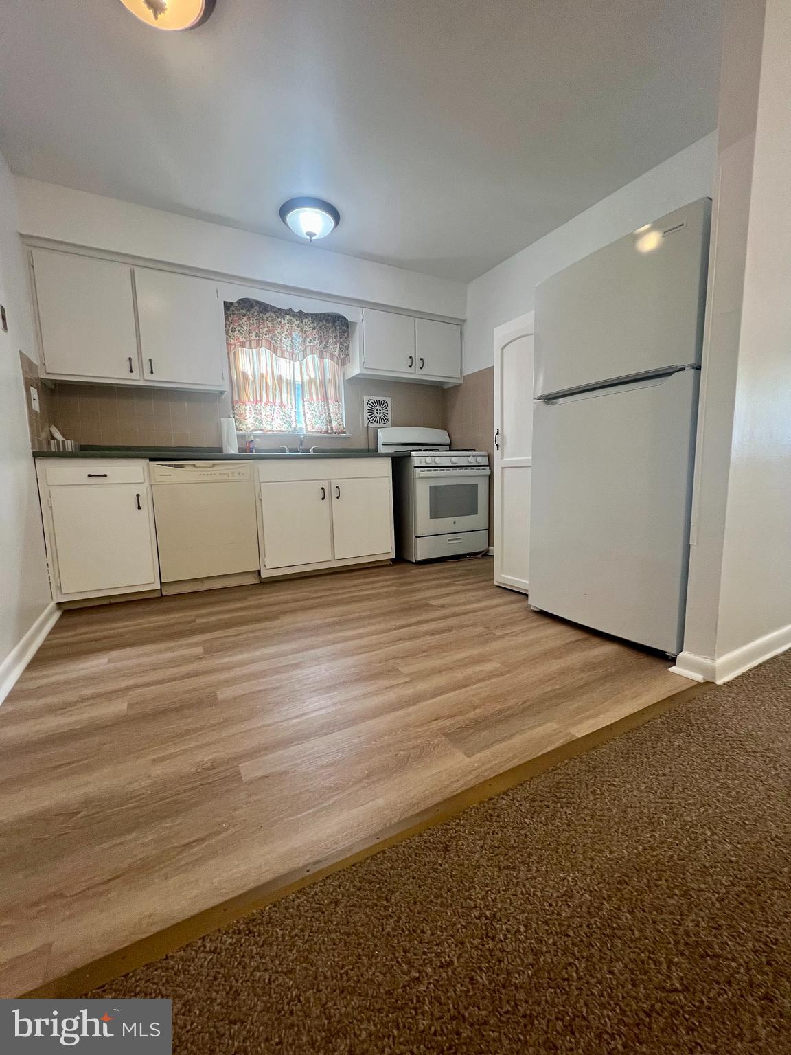 RHAWNHURST - Residential Lease