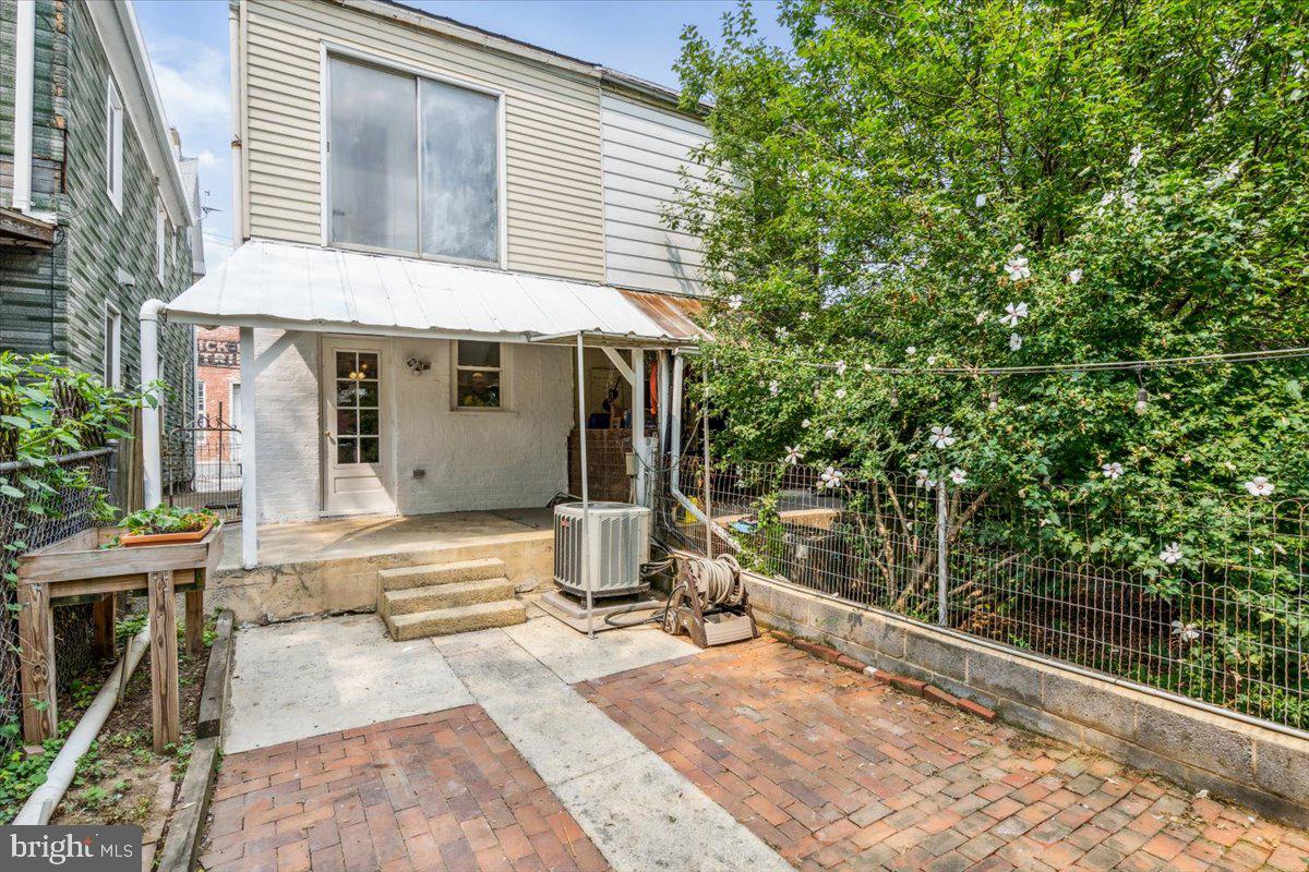 DOWNTOWN FREDERICK - Residential