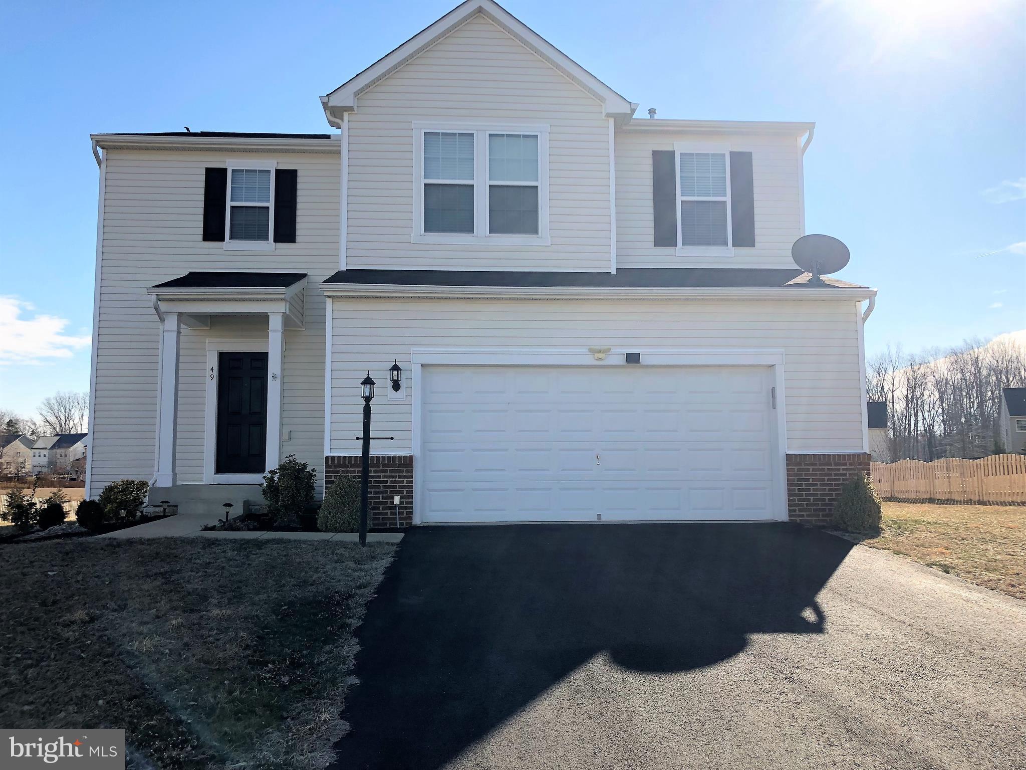 STAFFORD LAKES VILLAGE - Residential Lease