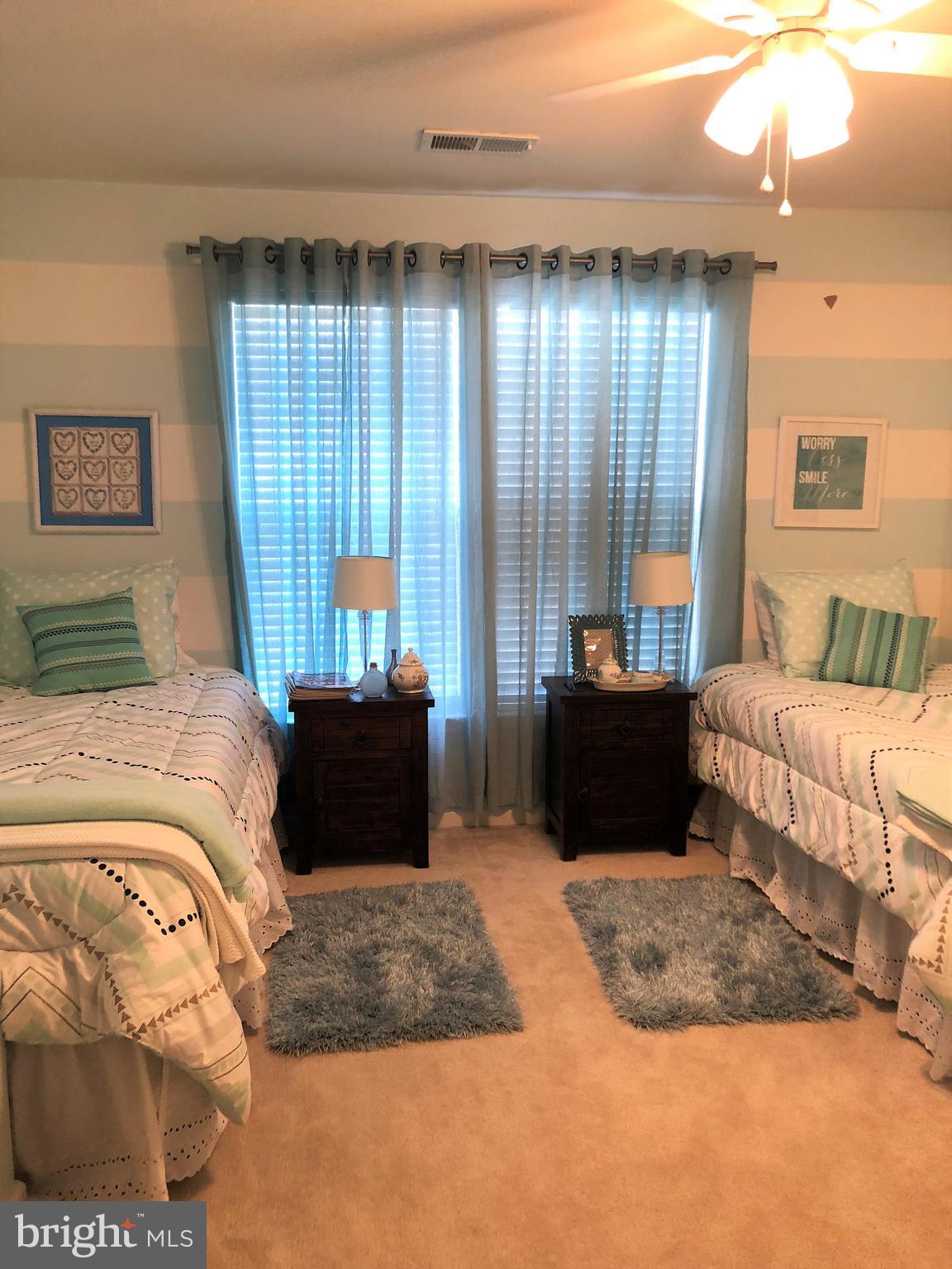 STAFFORD LAKES VILLAGE - Residential Lease