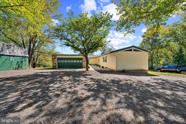 21806 WATSON RD, LEESBURG, VA 20175 - Image 8c2f4407070b95a4e0beffb47dc6d489/365055549