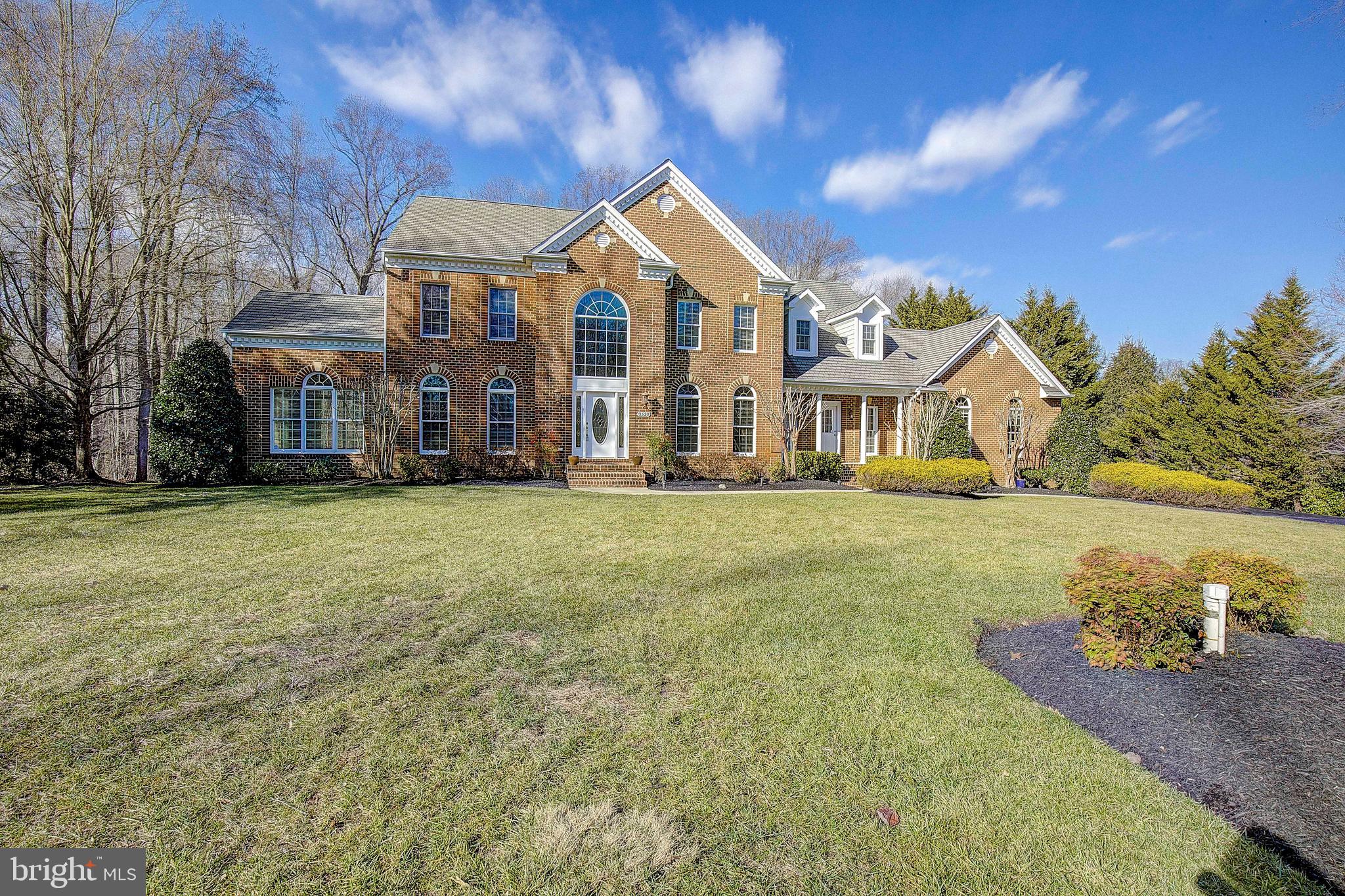 SOUTH RIVER COLONY - Residential