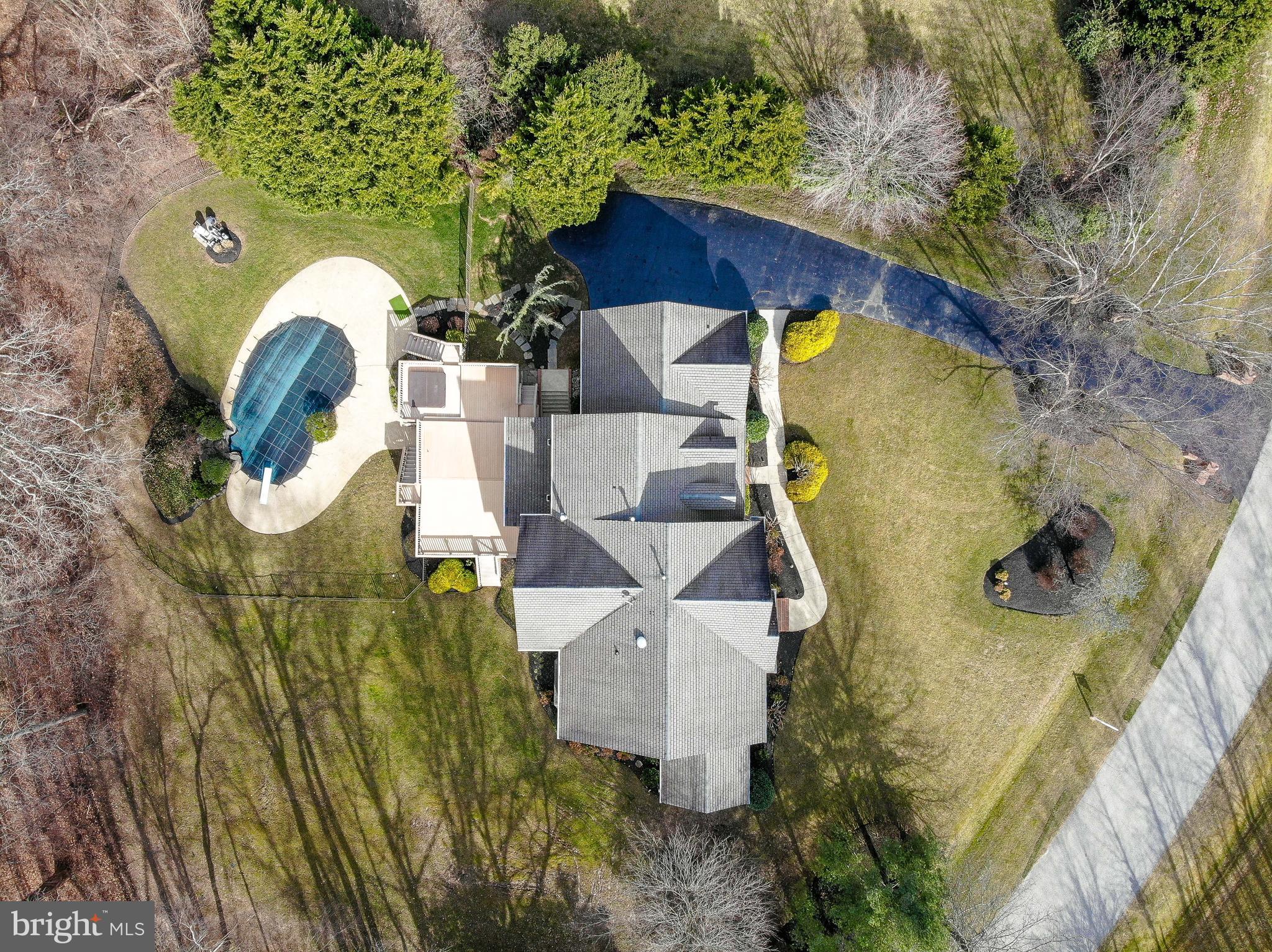 SOUTH RIVER COLONY - Residential