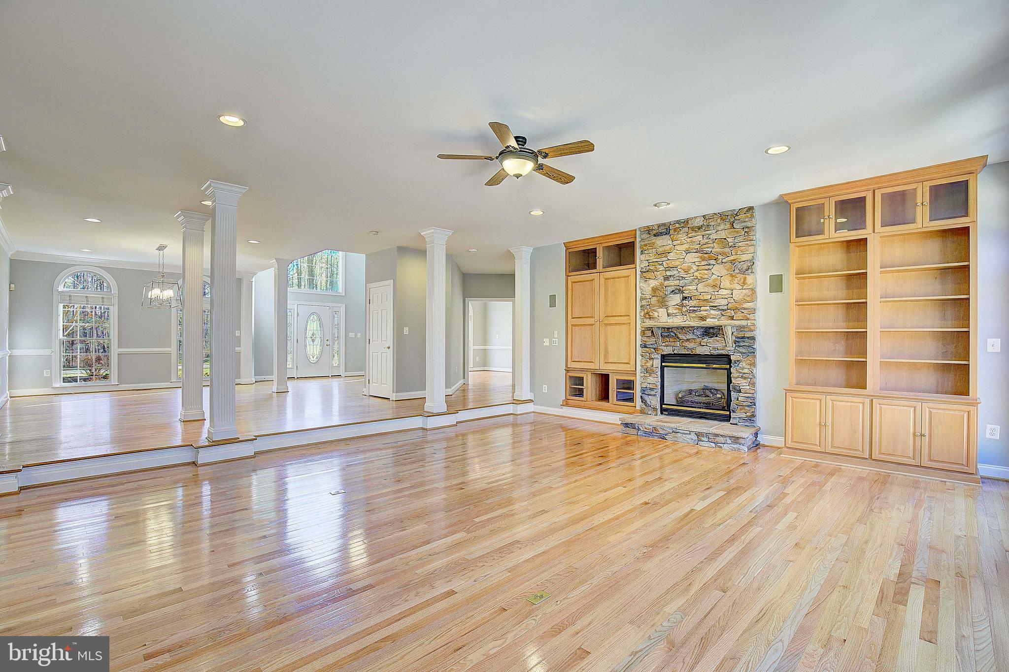 SOUTH RIVER COLONY - Residential