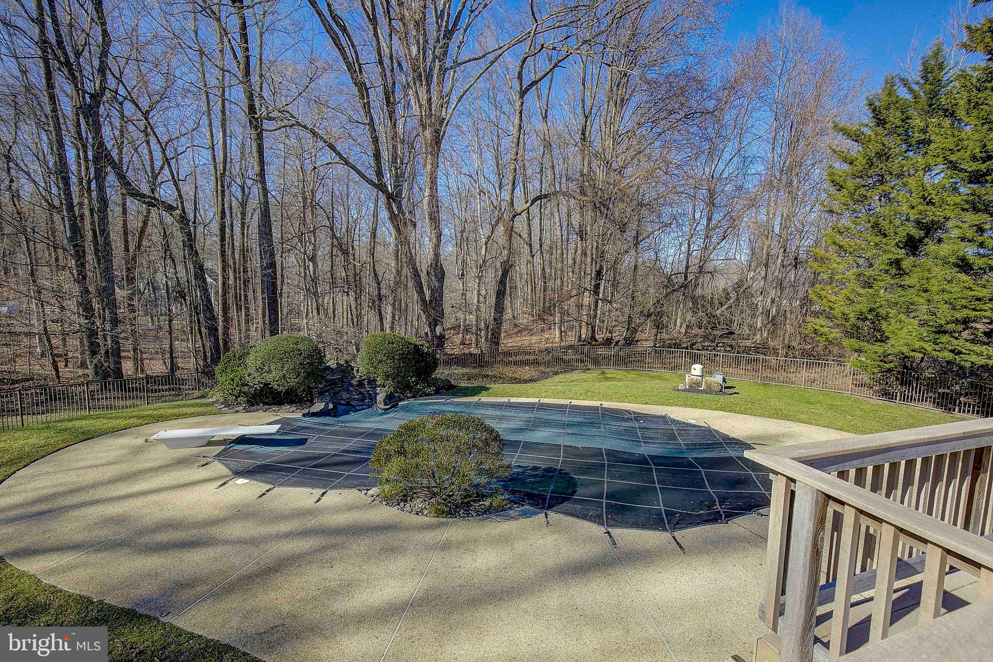 SOUTH RIVER COLONY - Residential