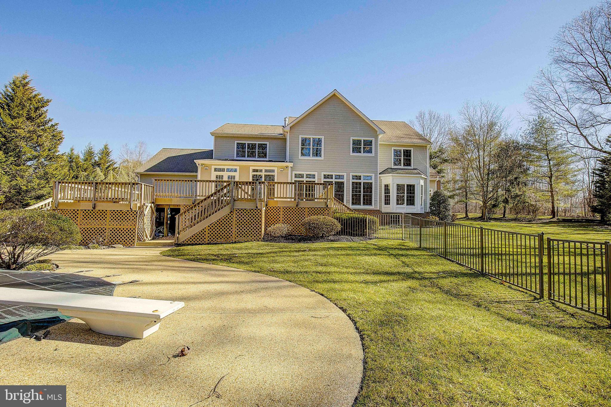 SOUTH RIVER COLONY - Residential