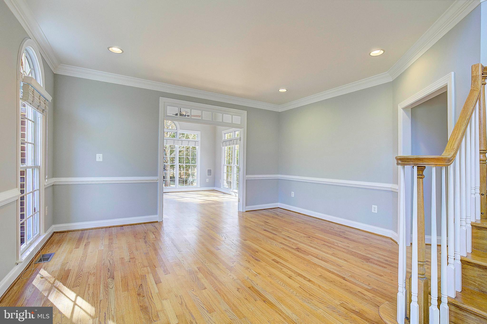 SOUTH RIVER COLONY - Residential