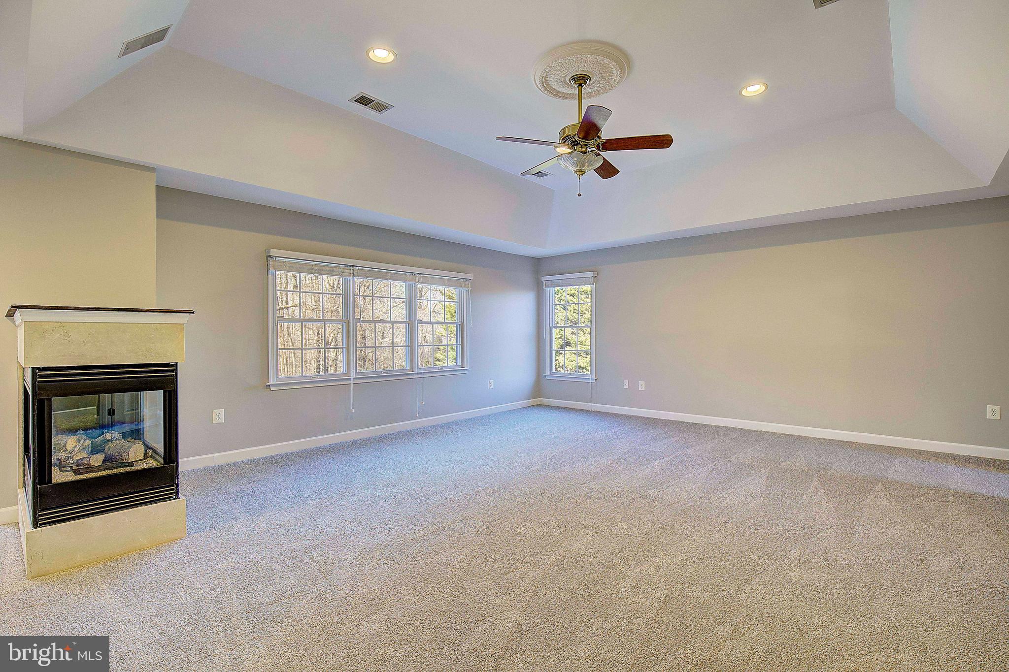 SOUTH RIVER COLONY - Residential