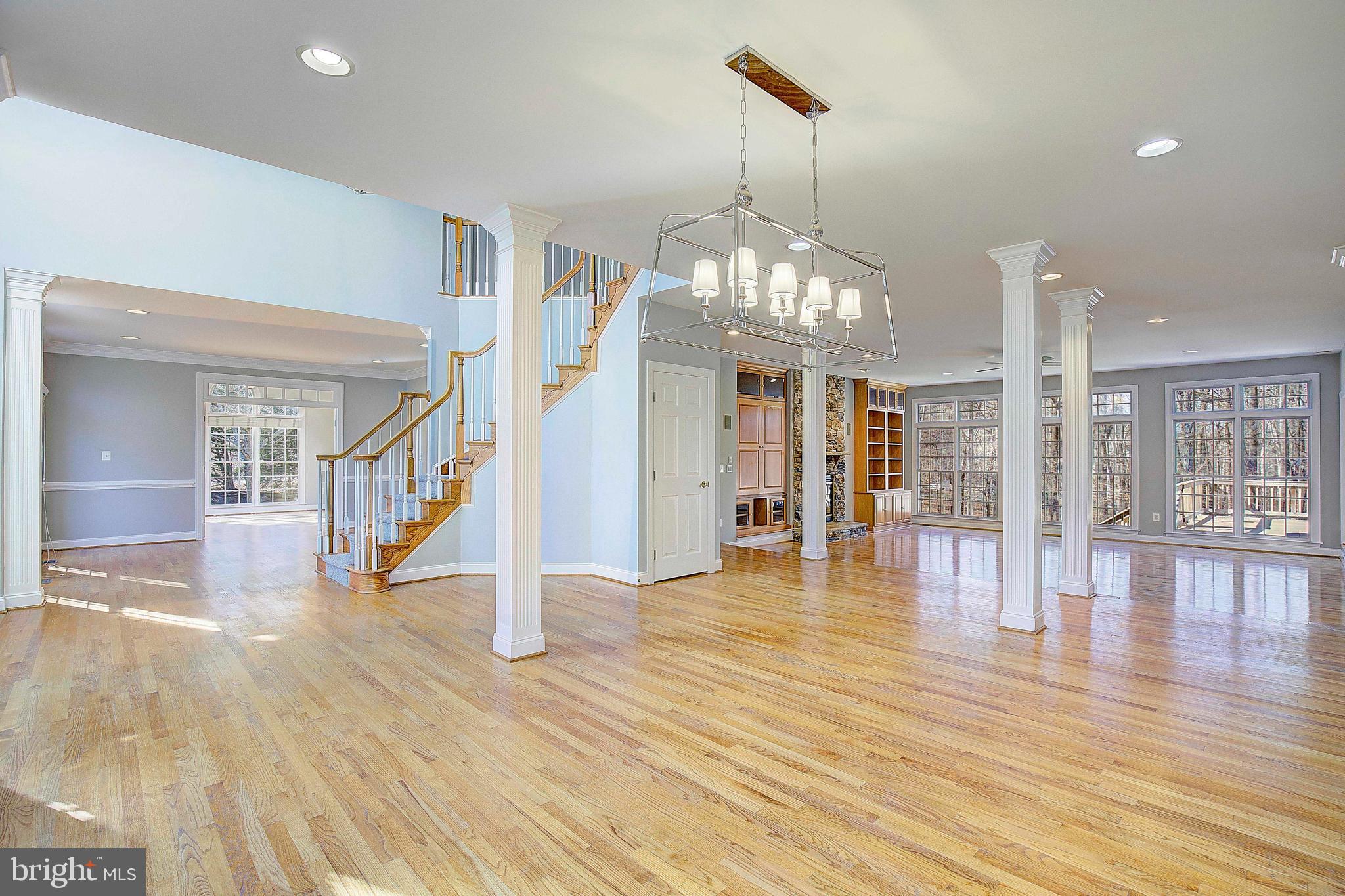 SOUTH RIVER COLONY - Residential