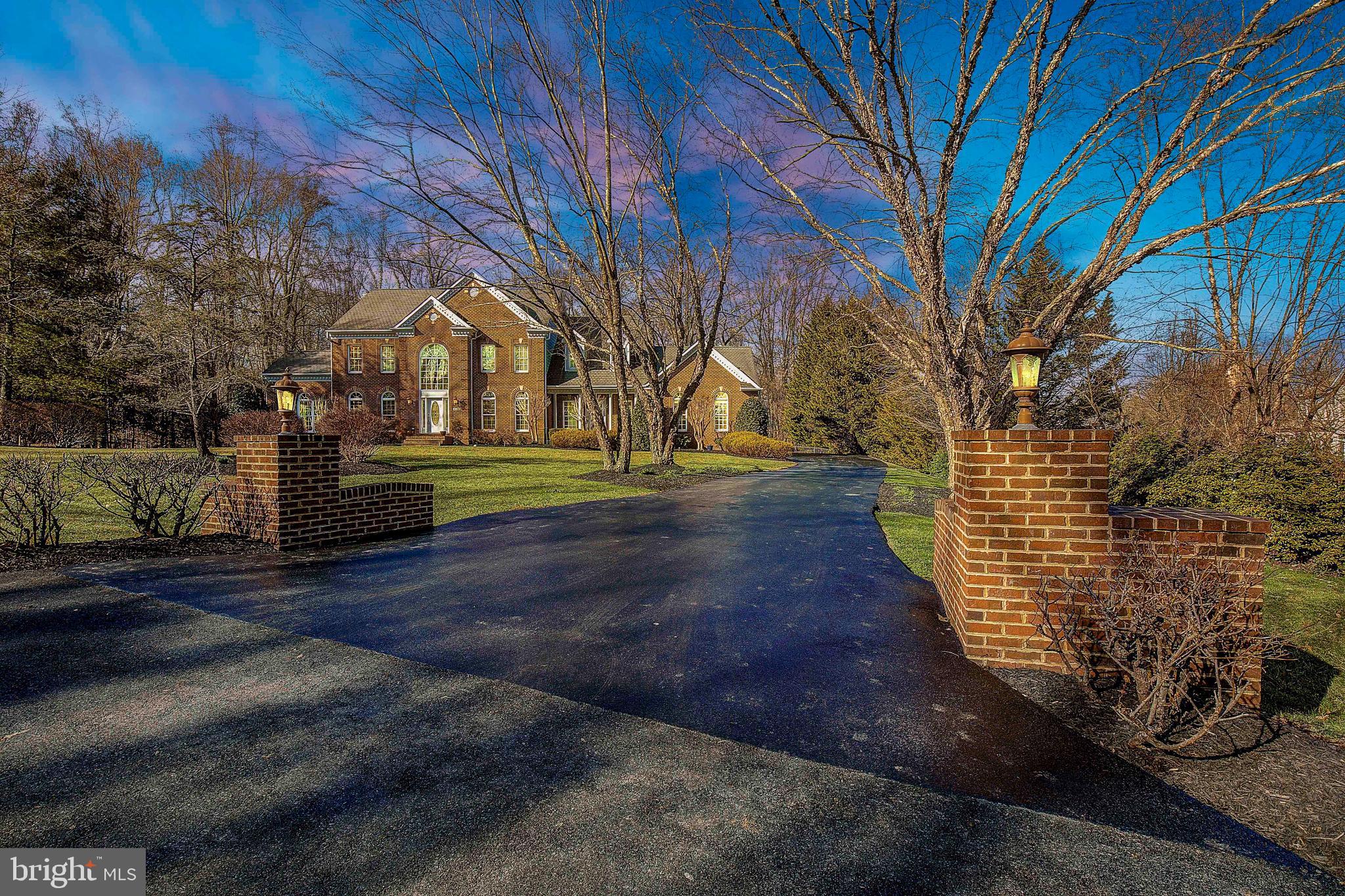 SOUTH RIVER COLONY - Residential