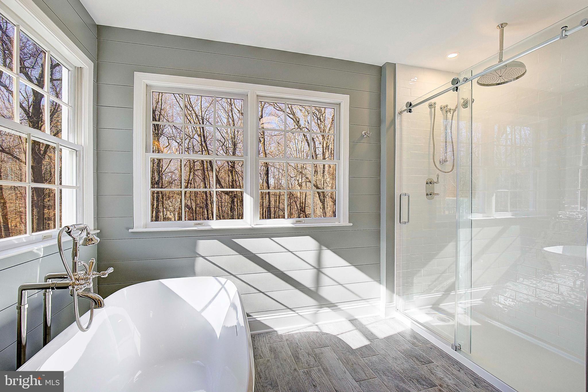 SOUTH RIVER COLONY - Residential